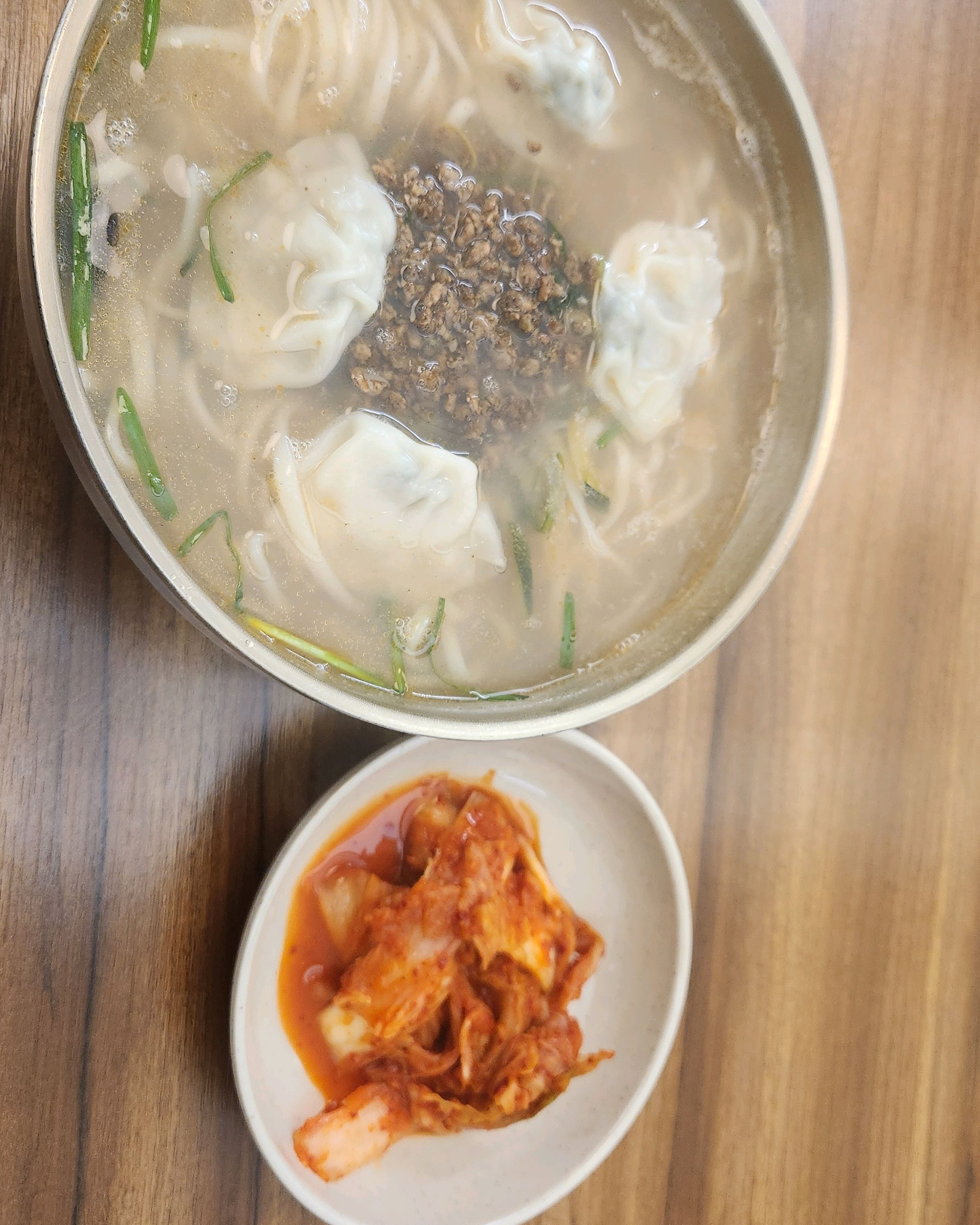매장도 크고 쾌적하니 좋아요~ - 천호동 맛집 강남교자 강동역점