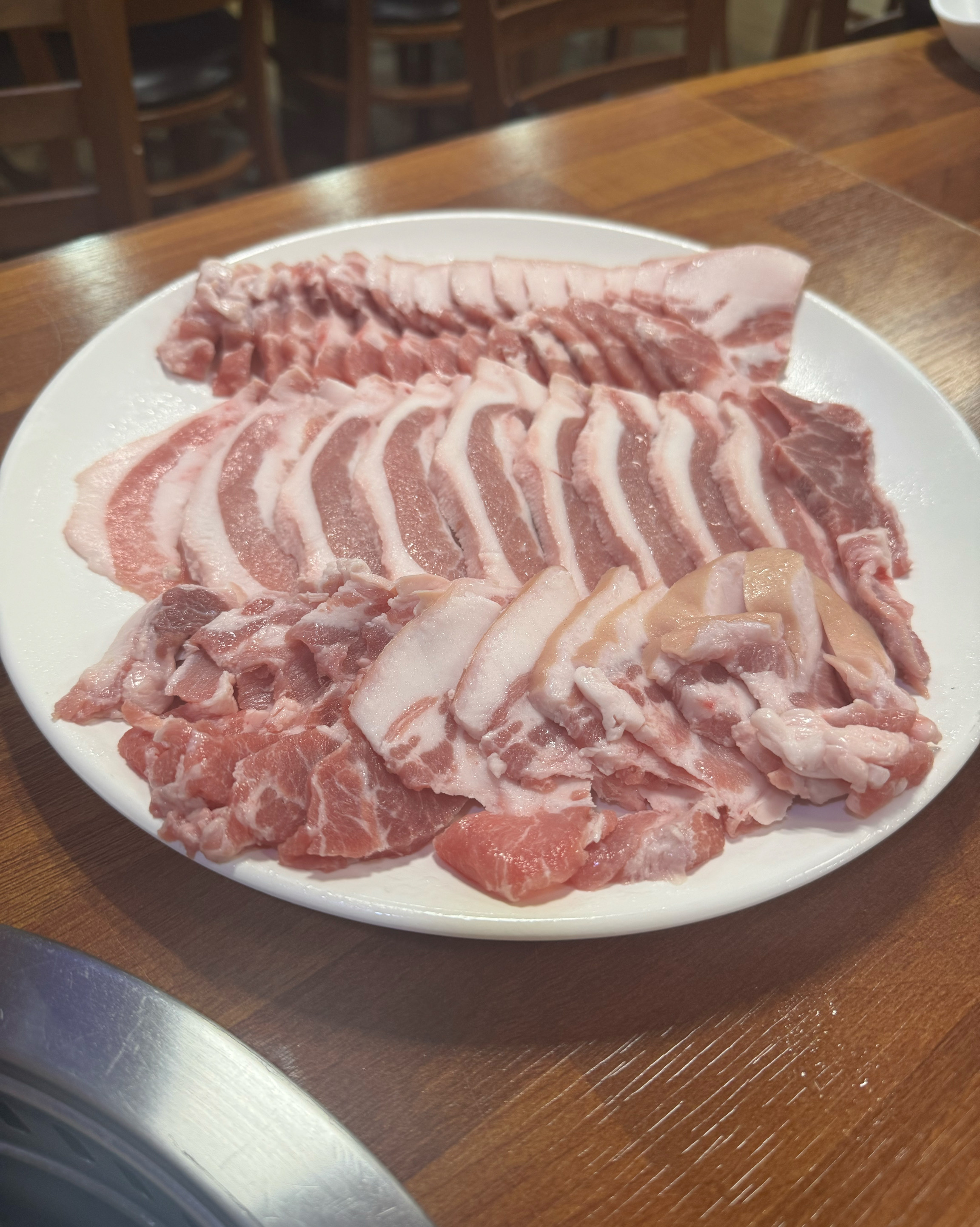 서울에서 오랜만에 고향 부싼으로 온 친구랑 함께..❤️고기 너무 맛있궁 가성비 최고!!!!