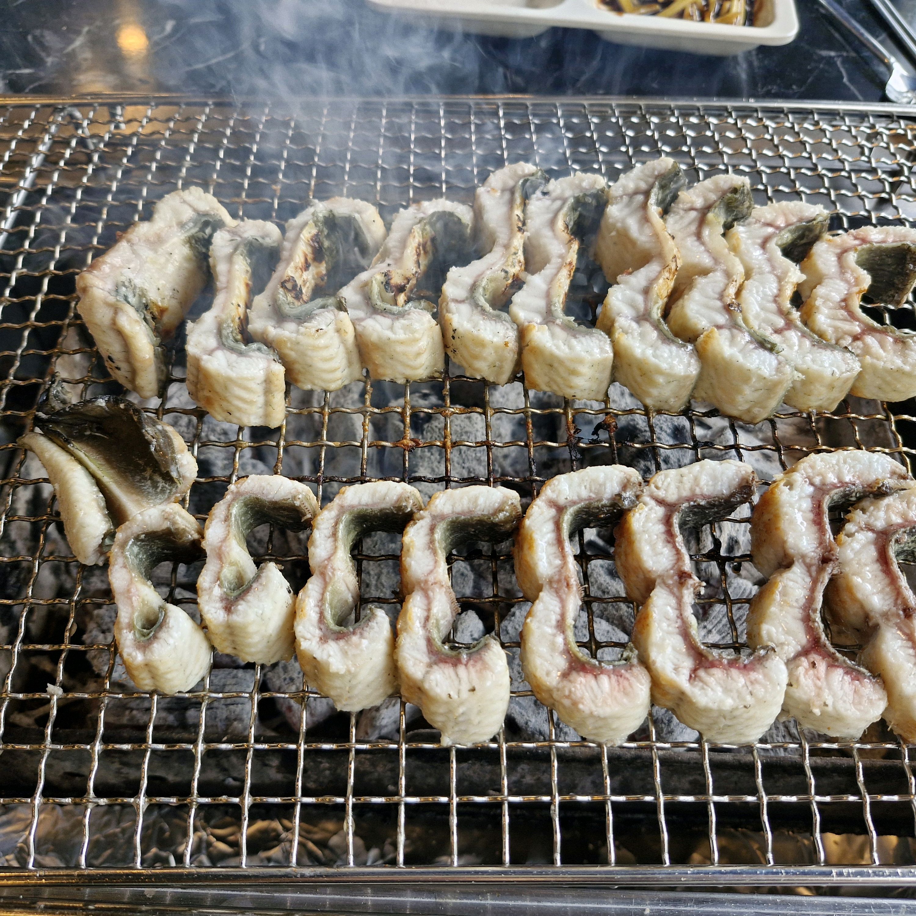 단골집 ㅎㅎ 말해 뭐합니까 그냥와서 드셔보세요 - 권선동 맛집 풍천민물장어직판장남수원장어