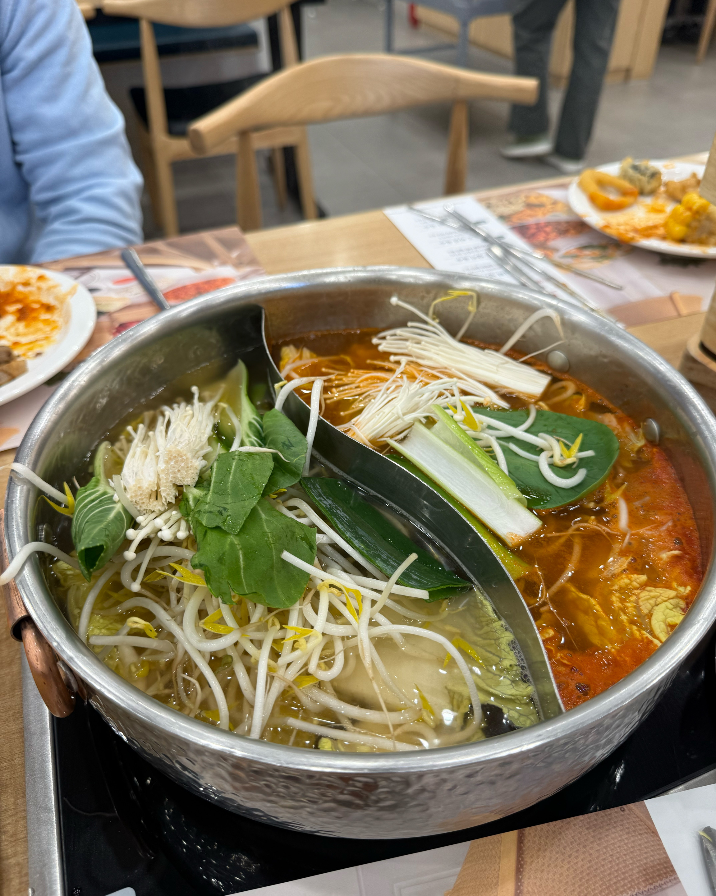 음식종류도 사리도많아서 아이들데려가기에 - 순천 조례동 맛집 샤브올데이 순천조례점