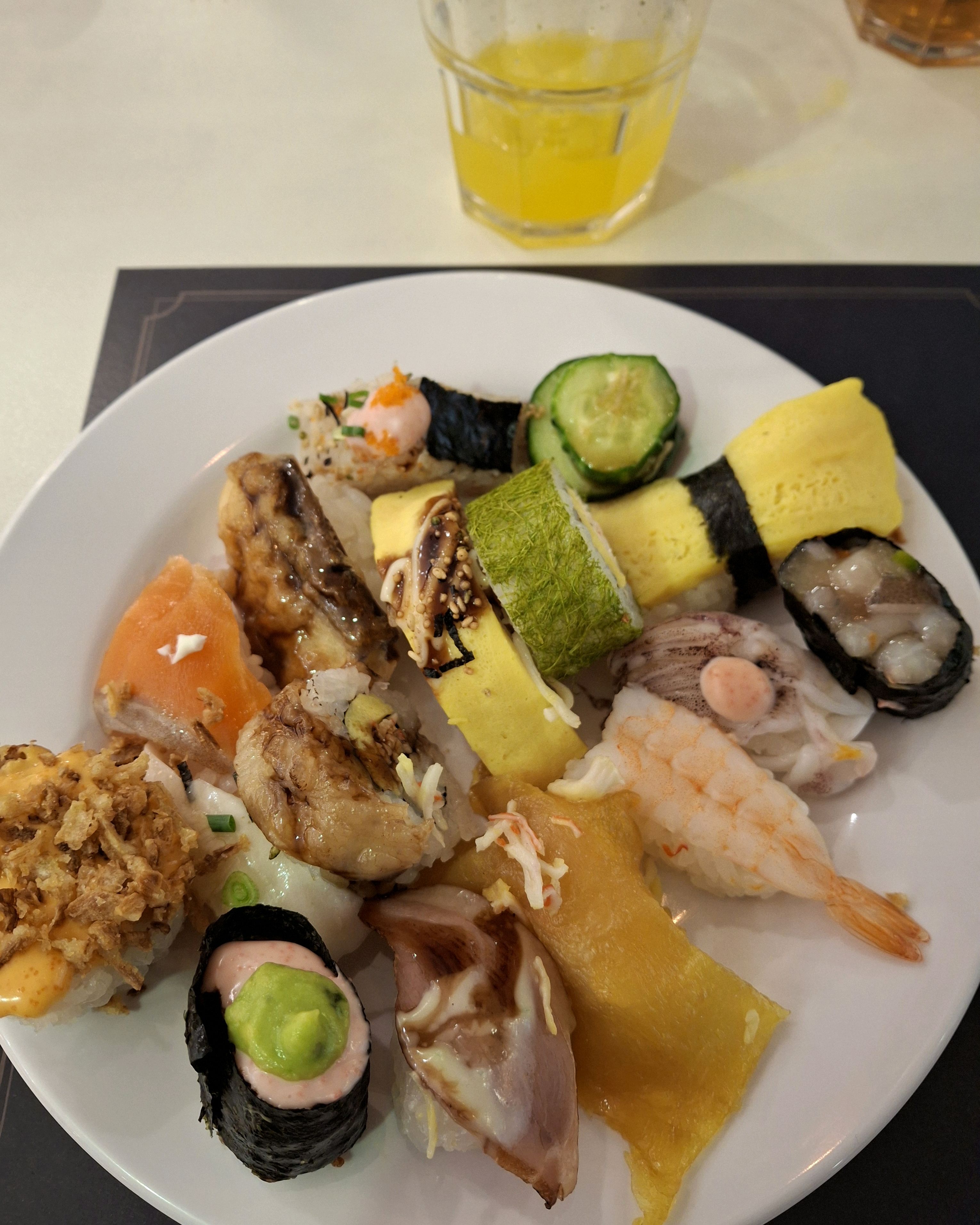 2번째인데 저번에 비해 종류도 많아지고 맛도 더 좋아져서 과식함. - 부천 뉴코아 맛집 애슐리퀸즈 뉴코아 부천점