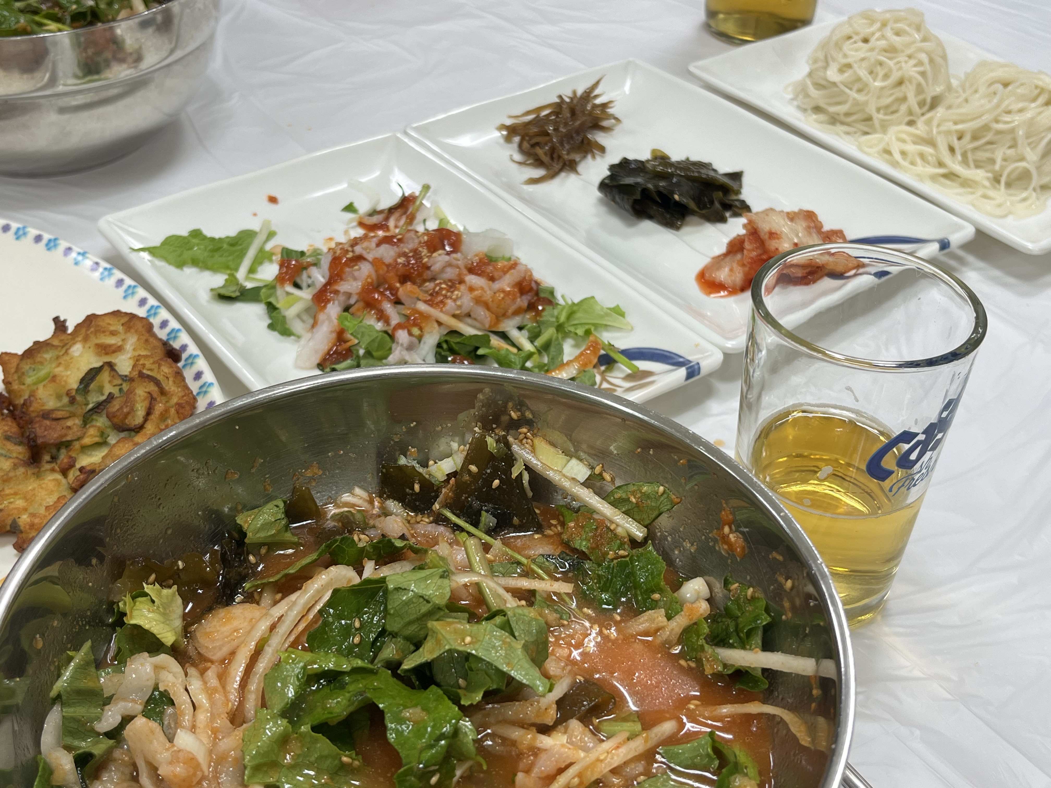물회랑 빈대떡 같이 먹으면 맛도리입니다..!! 꼭 빈대떡도 시키세요!!! - 경포대 맛집 강릉경포물회