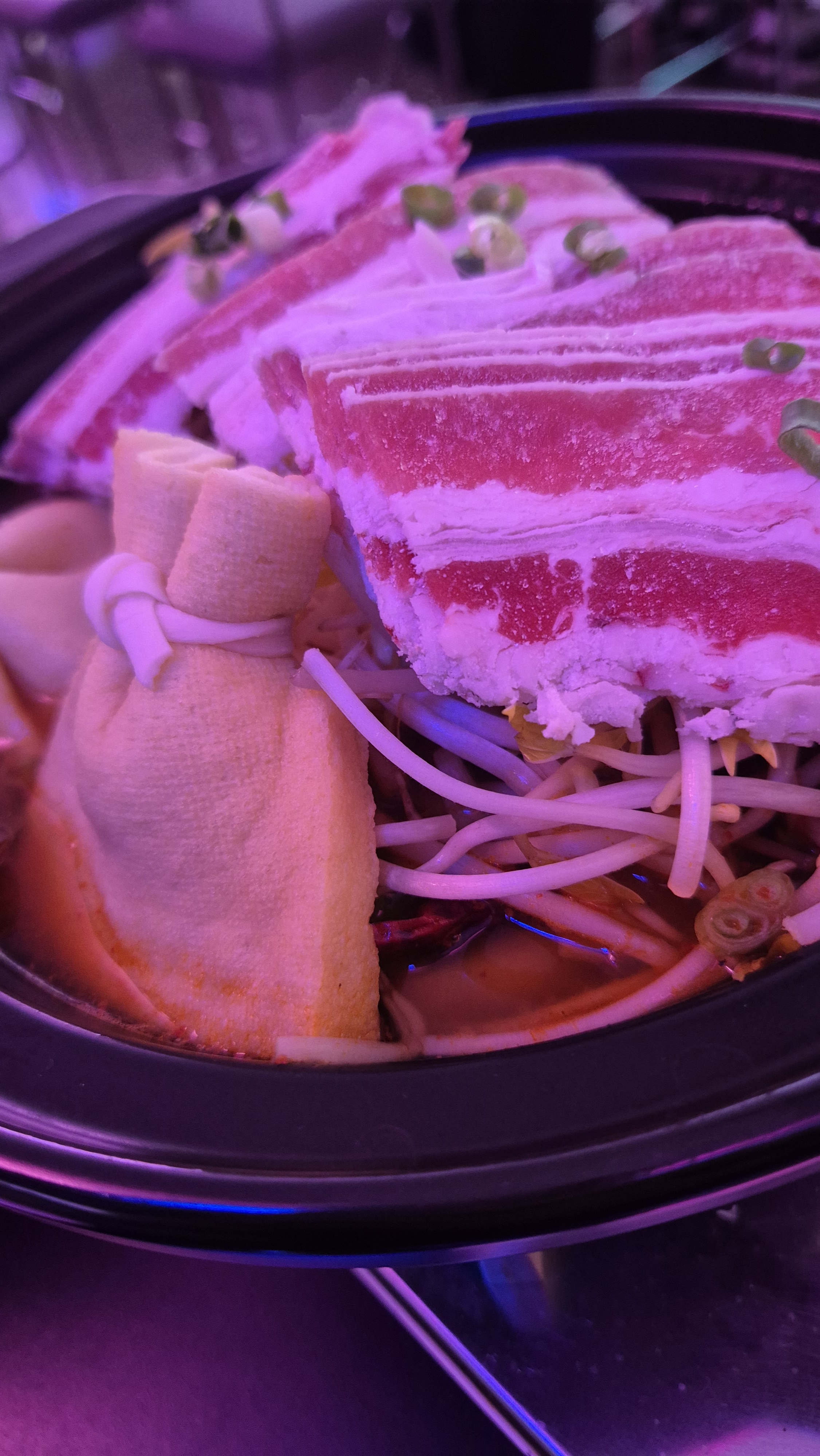 음식이 너무 맛있어 보이고 인테리어가 굉장히 고급지고 - 천호동 맛집 은쟁반 냉삼