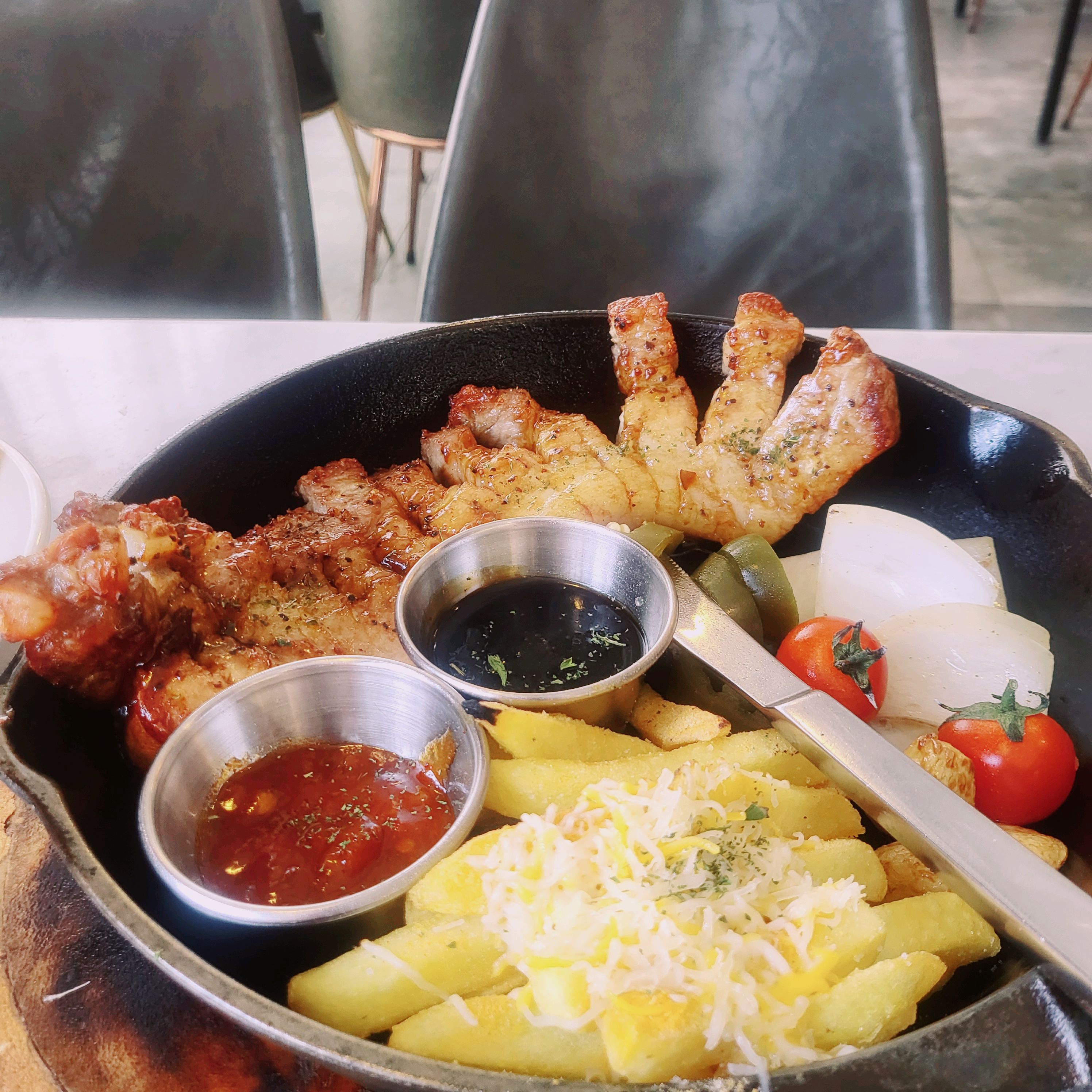 여러번째 방문~매번 다른사람 소개해주게 되는 가게~! - 용인 맛집 동백식탁