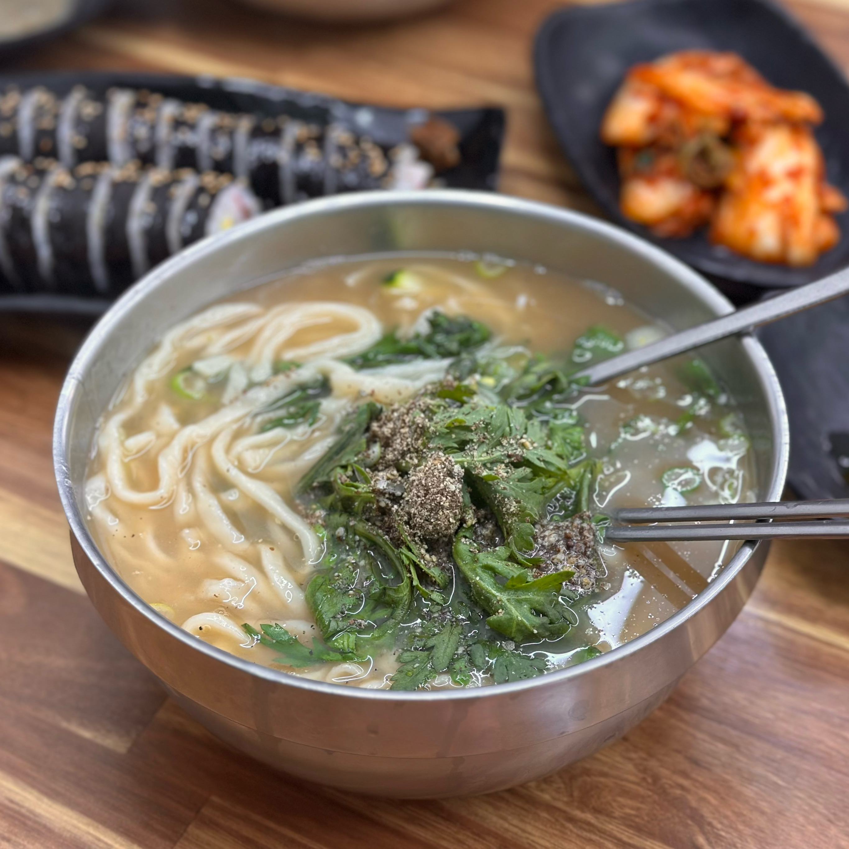 리뉴얼 공사로 - 대전 맛집 미소본가스마일칼국수