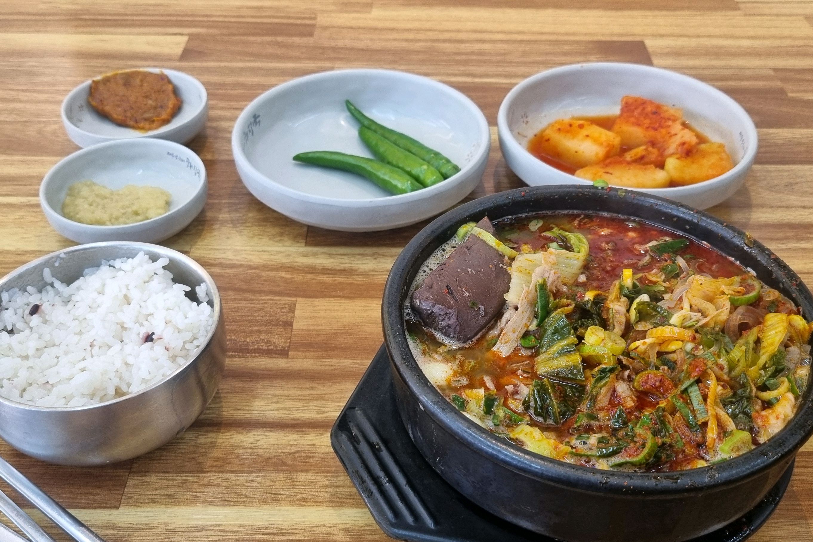 간단히 먹고 갈수있습니다 - 부산역 맛집 제주은희네해장국 부산역점