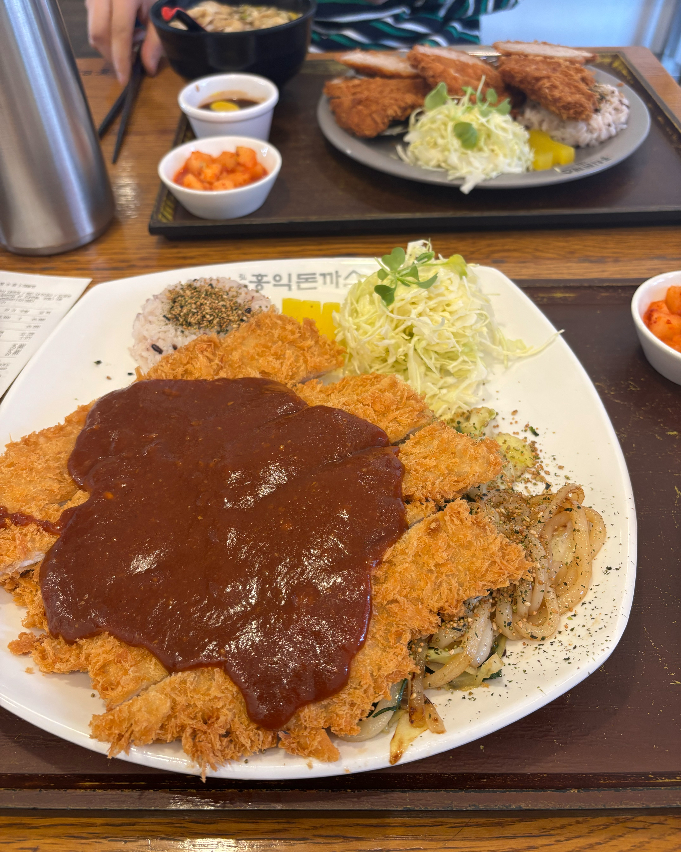 양도 많고 맛있어요 ~! 다음에 또 방문하고 싶네요 ㅎㅎ 맛집으로 추천합니다 !! - 부산 대연동 맛집 홍익돈까스 부산대연점