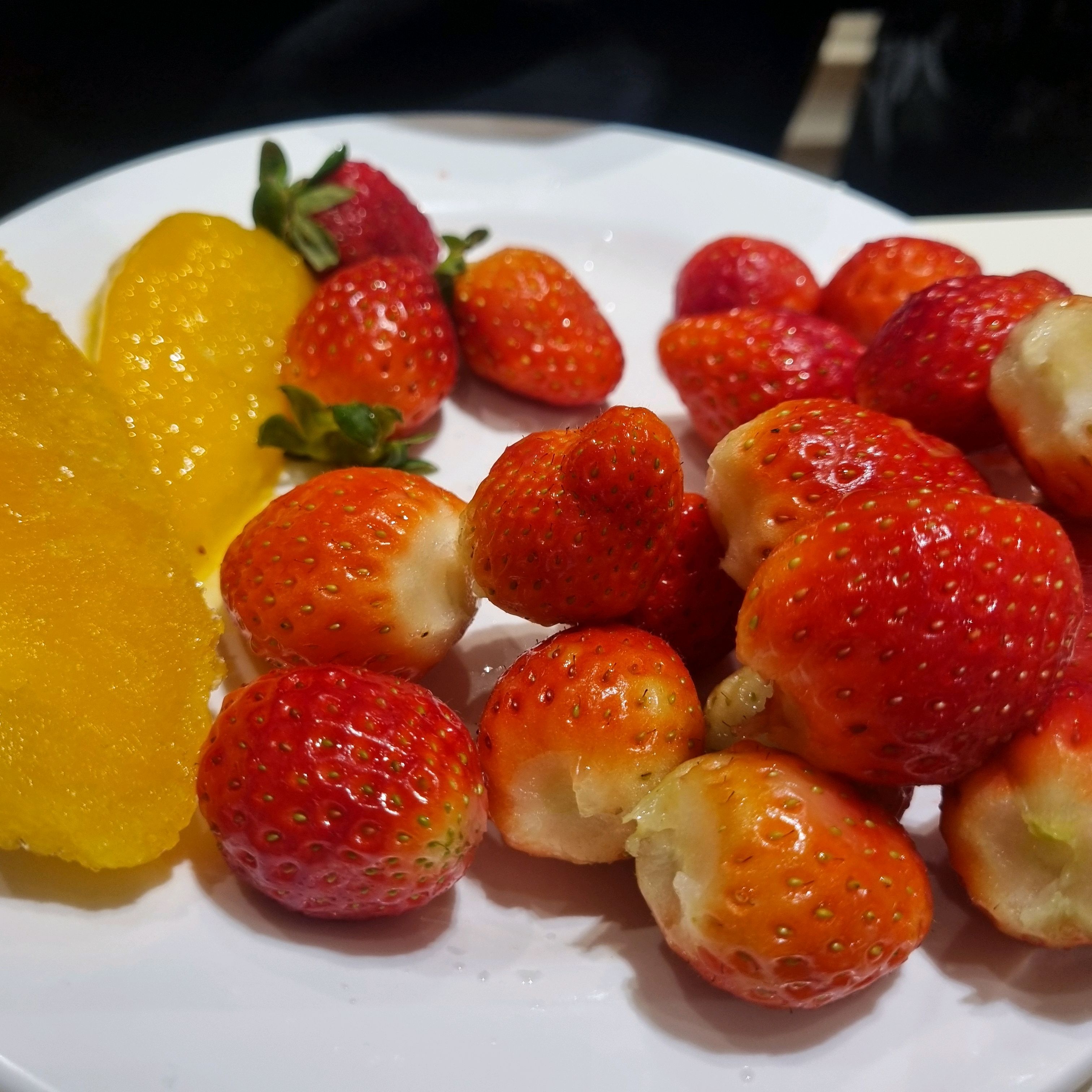 딸기축제 가야겠쥬? - 안양역 맛집 애슐리퀸즈 엔터식스 안양점