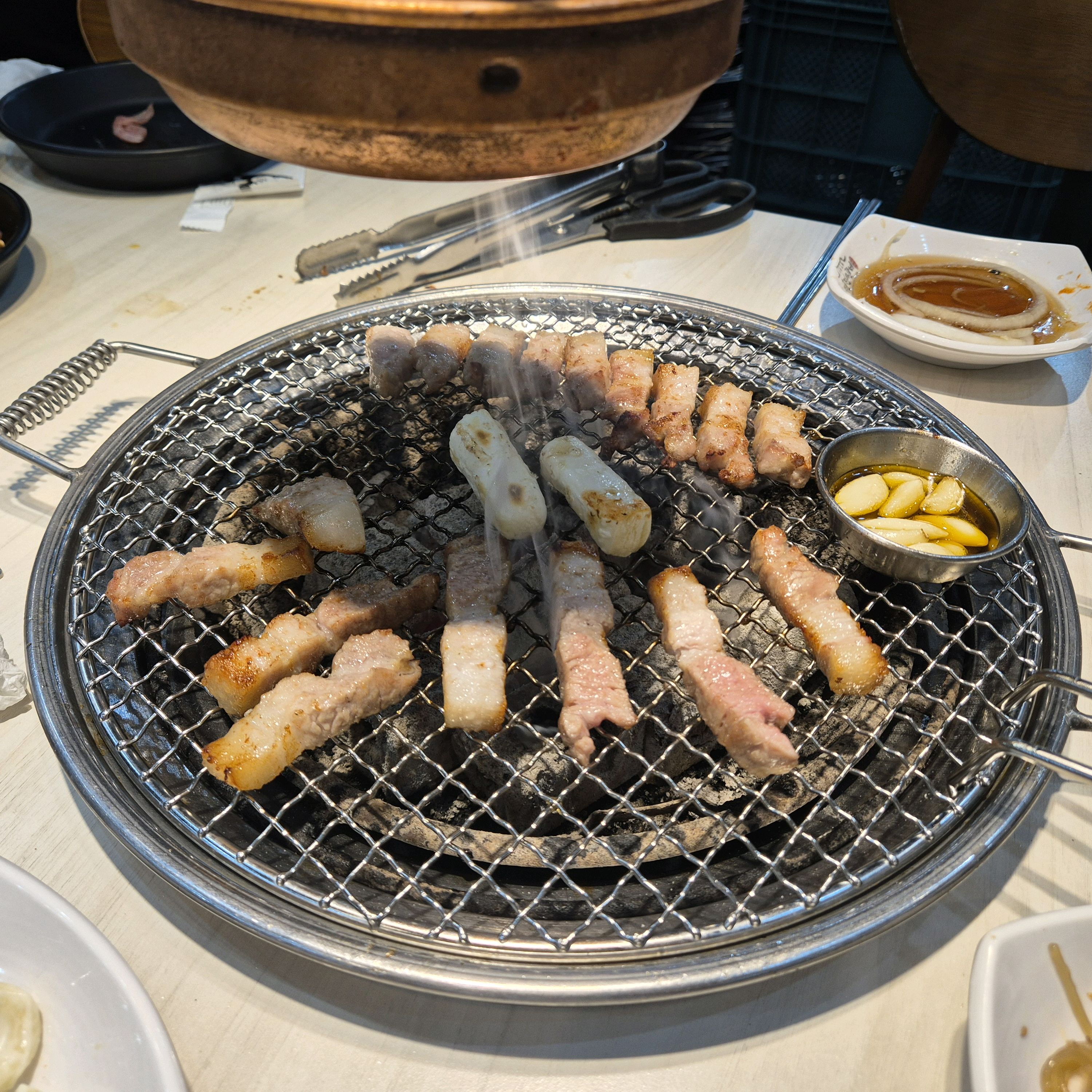 고기 맘껏 먹고 싶을 때 항상 오는 명진갈!!! 사이드메뉴도 많아서 좋아요. - 부천역 맛집 명륜진사갈비 부천부천역점