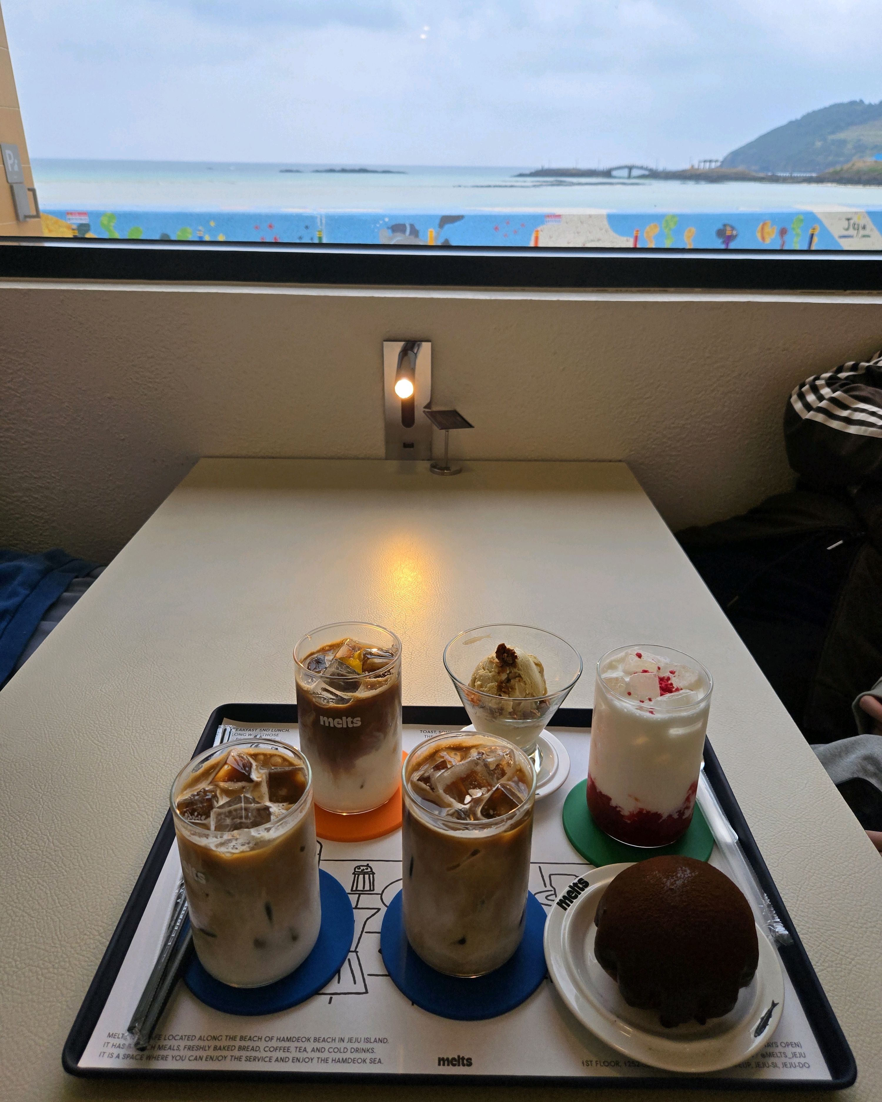 첨와봤는데 뷰도좋고 - 제주 맛집 멜츠인빌리지