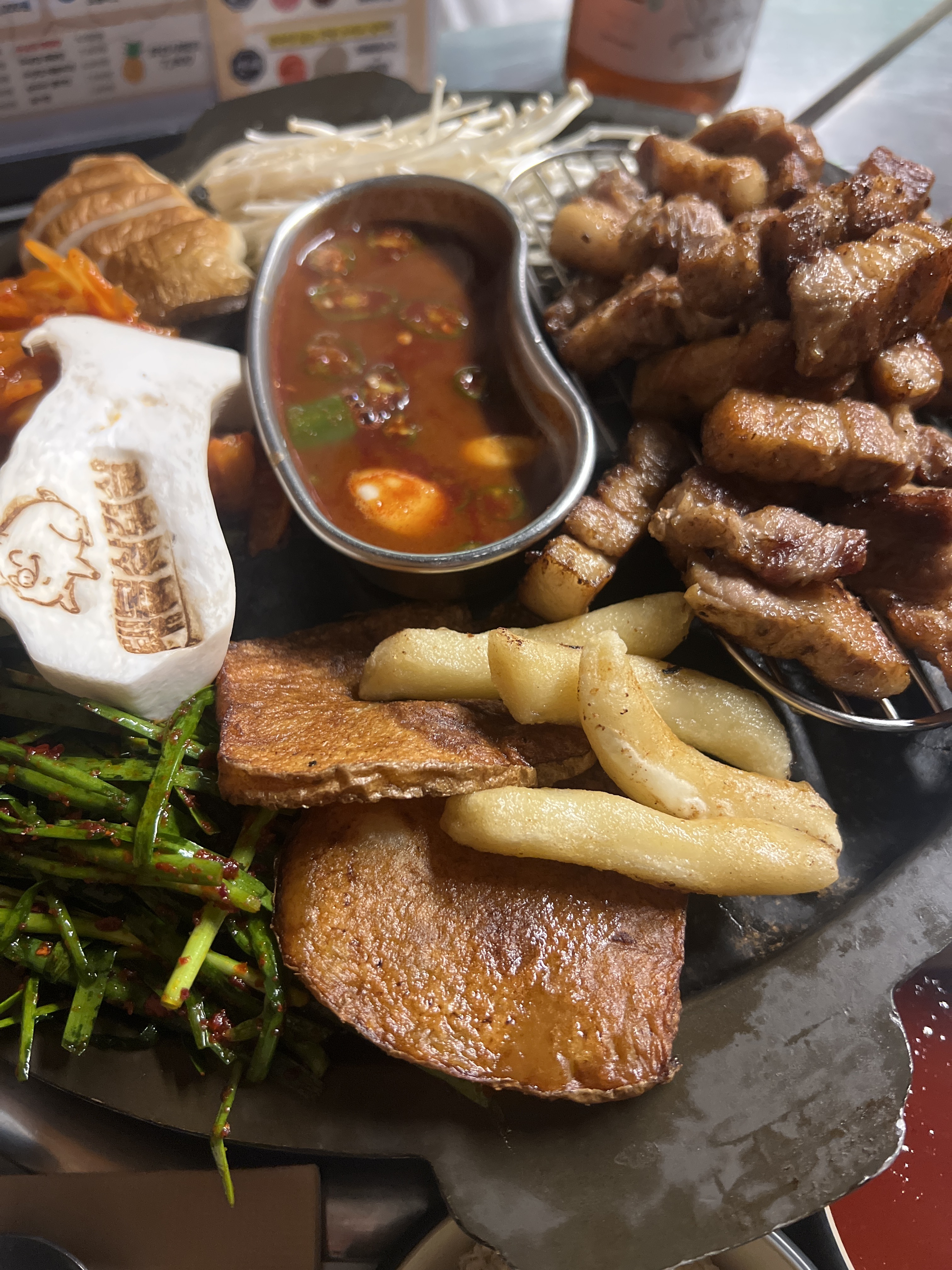 신림역 맛집 돼봉삼겹살 신림점 내돈내산 찐 리뷰 일기