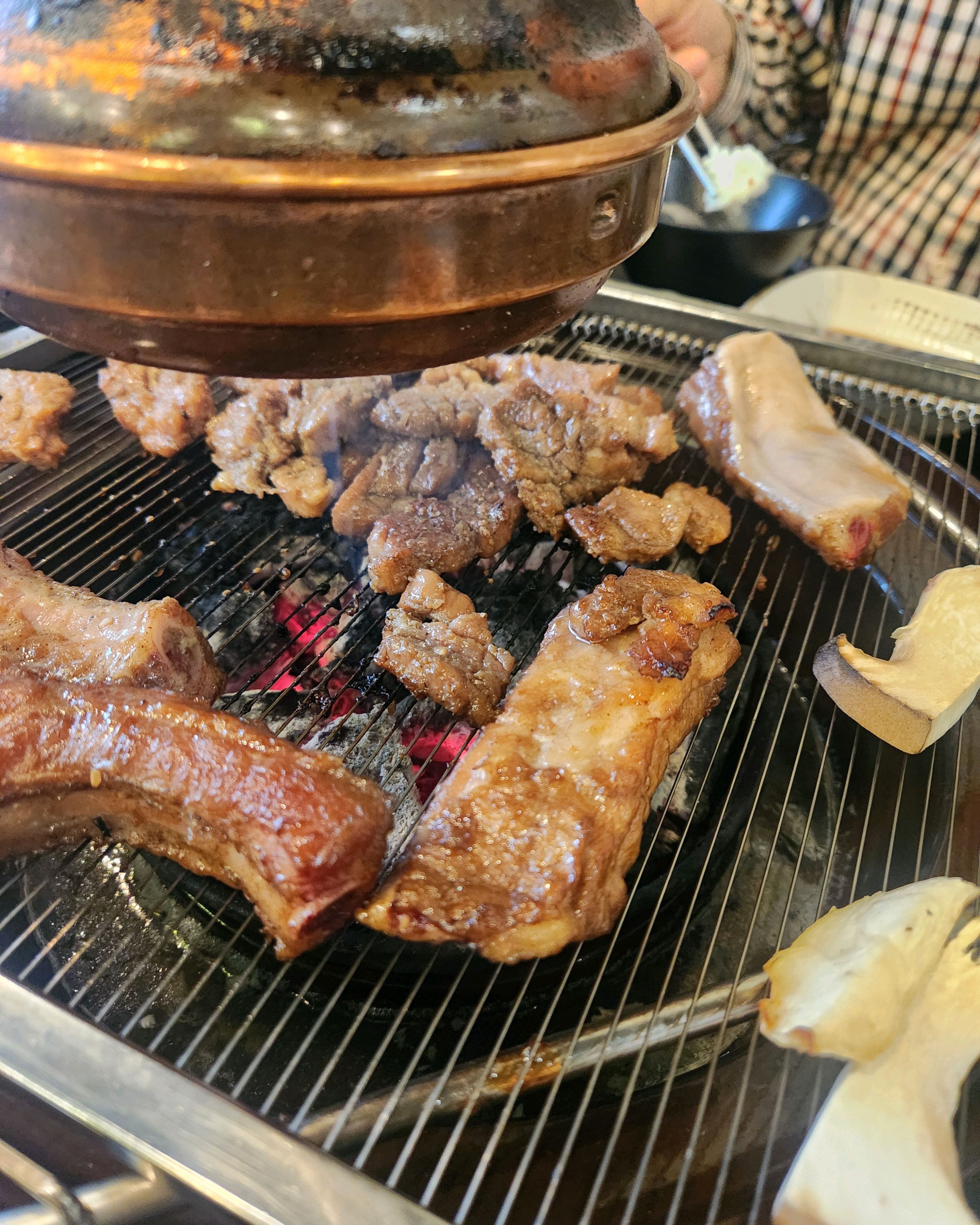 고기의 전설 고기의 찐맛집을 찾으신다면 여기 강추드려욧!!^^ 고기질은 두말할것도 없고