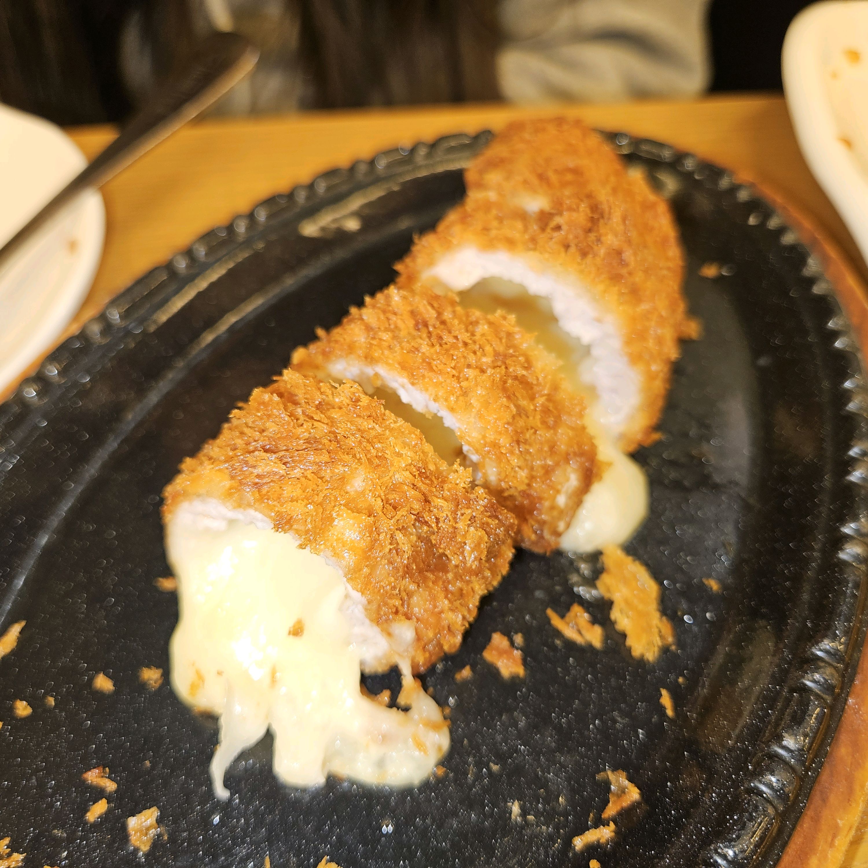 치돈먹고 싶어 방문했는데 볶음 우동에 빠졌어요ㅎ - 광주 충장로 맛집 홍익돈까스 광주충장점