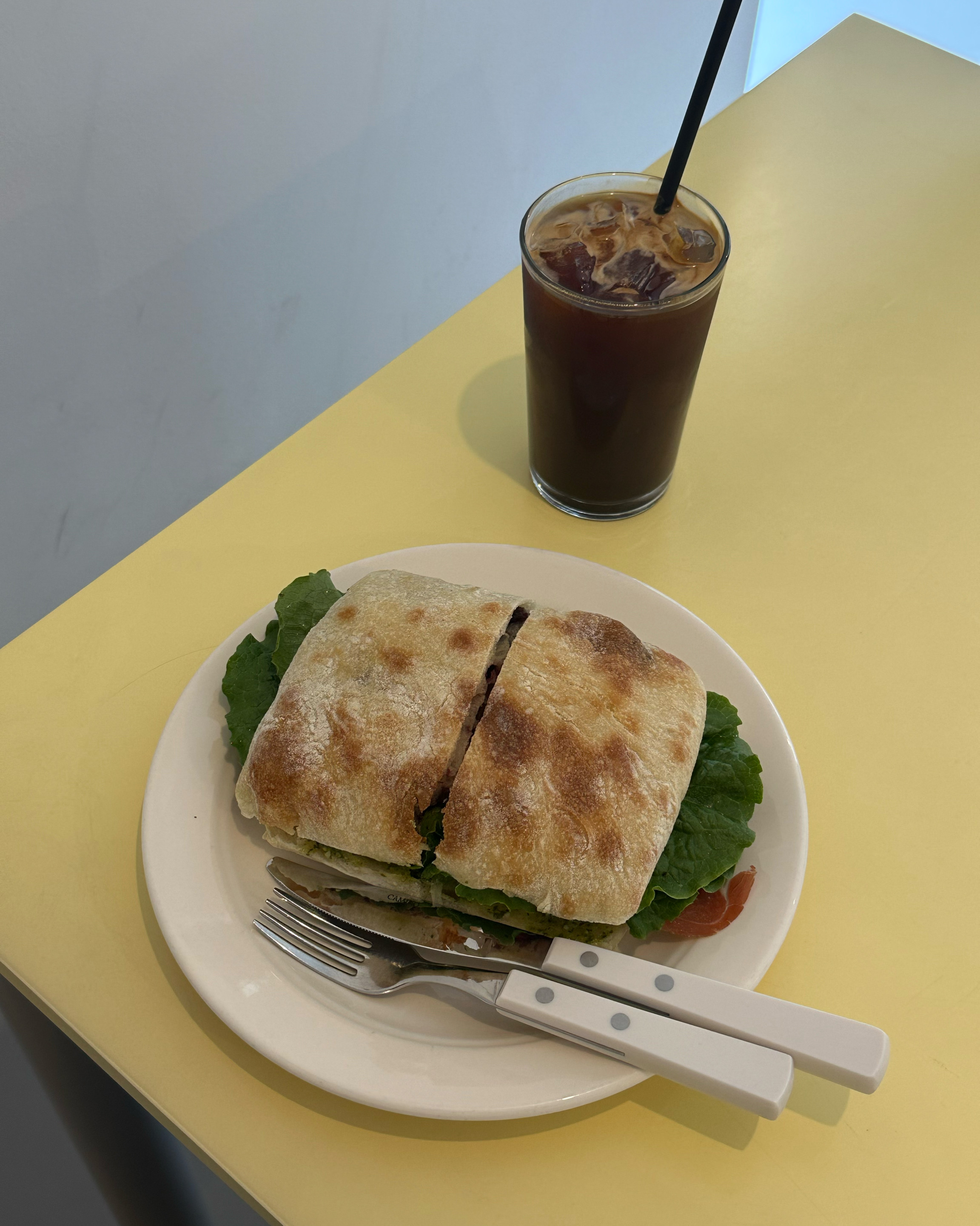 동대구역 근처에 이런 예쁜카페를 이제야 오다니용 💕 - 대구 맛집 바우트