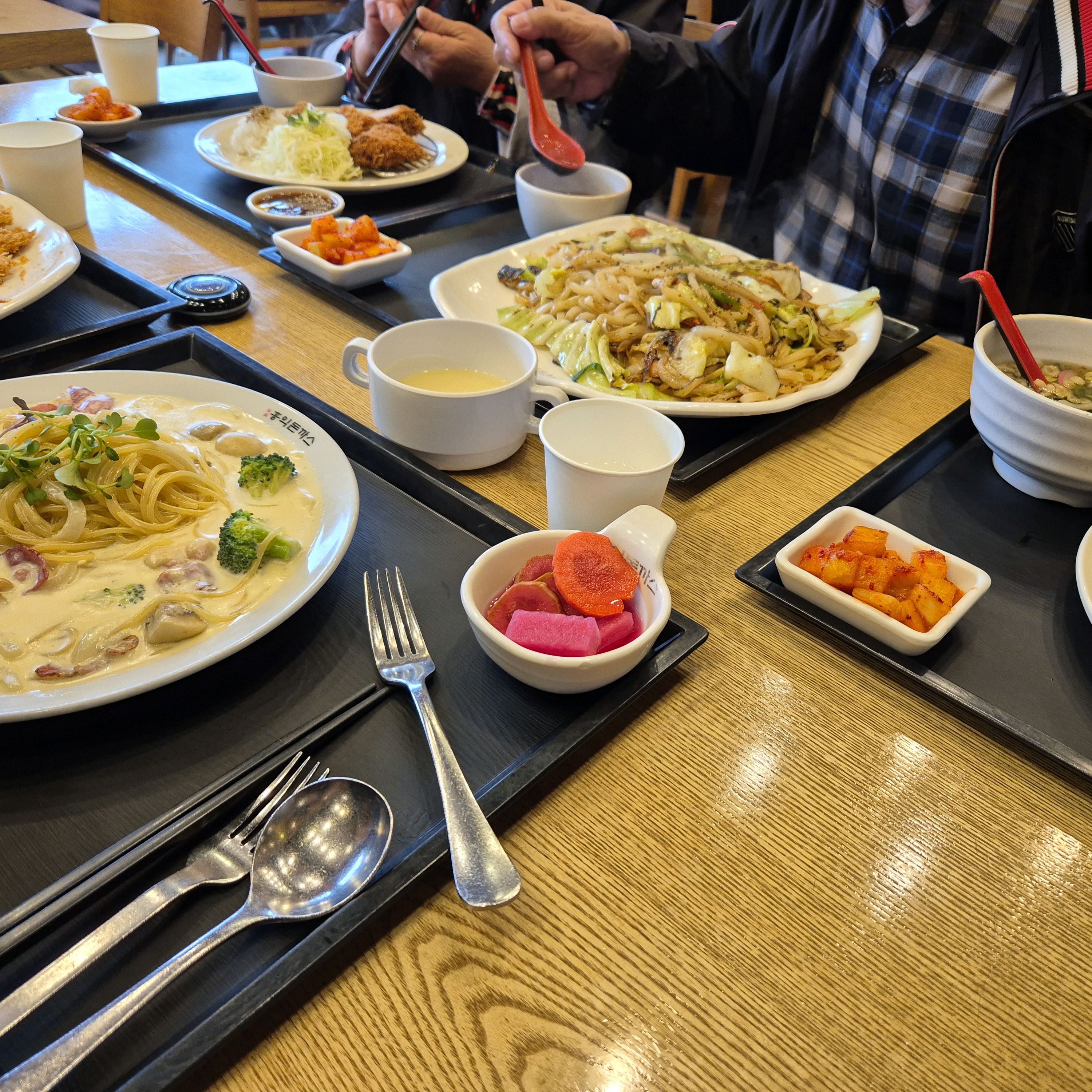 가족 외식하러 방문했어요 - 온양온천 맛집 홍익돈까스 온양온천점