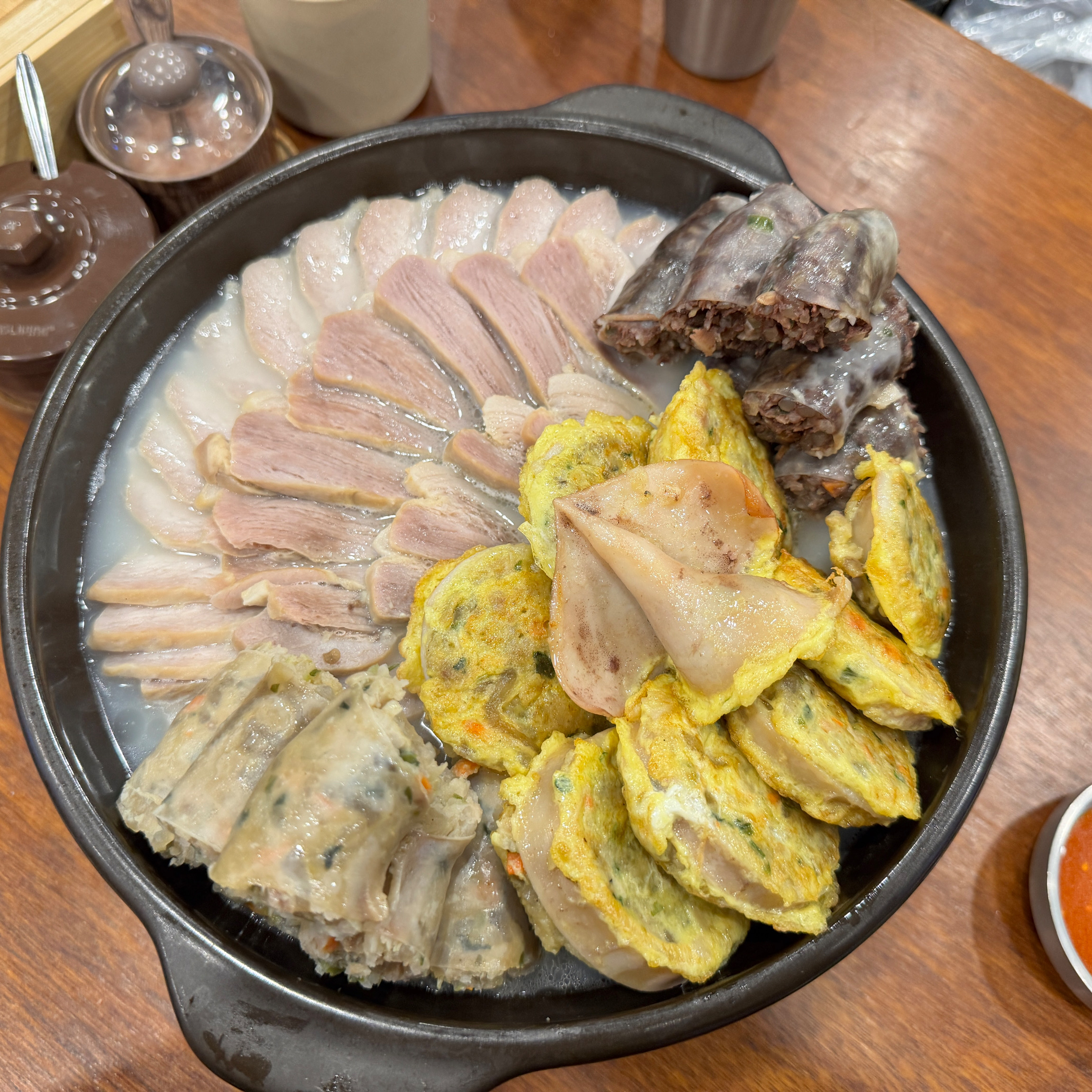 신림역 맛집 98도씨국밥 보라매점 내돈내산 찐리뷰