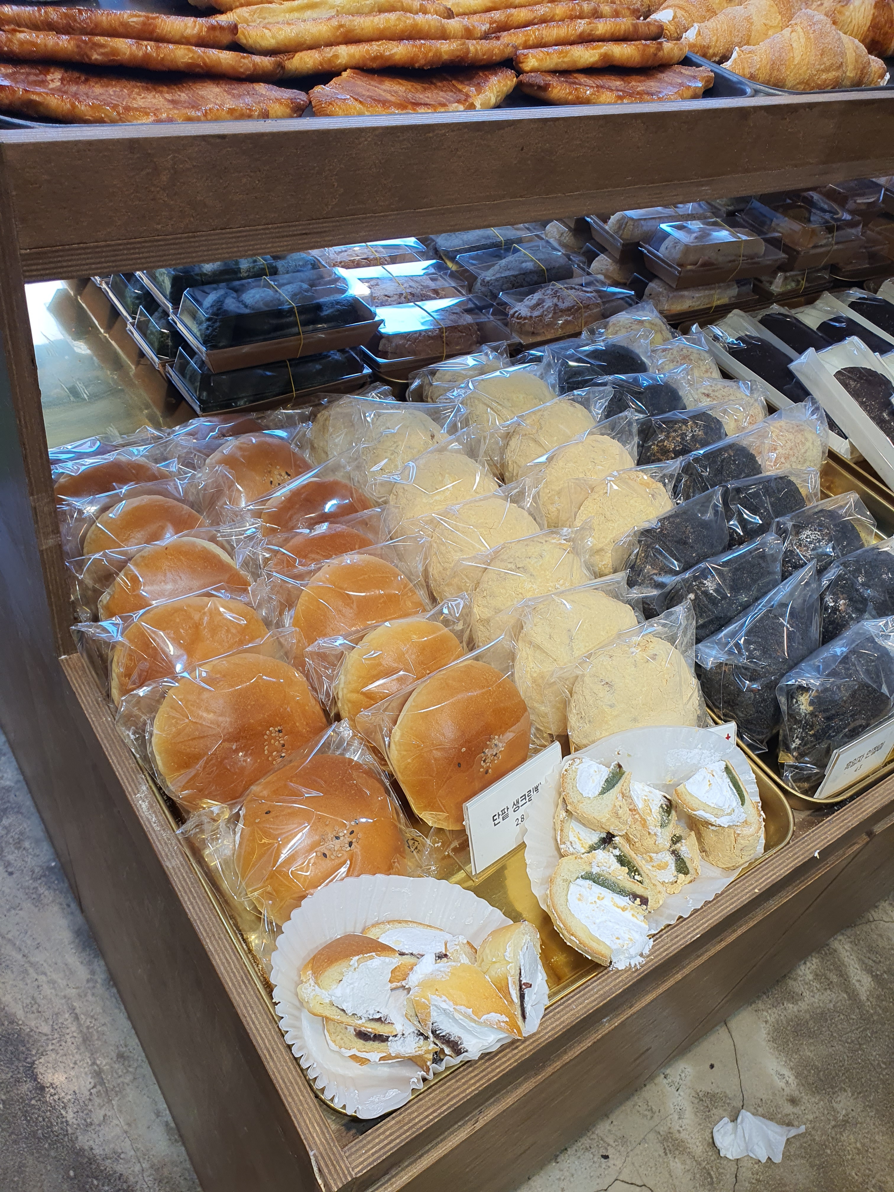 ㅇ - 제주 맛집 보룡제과