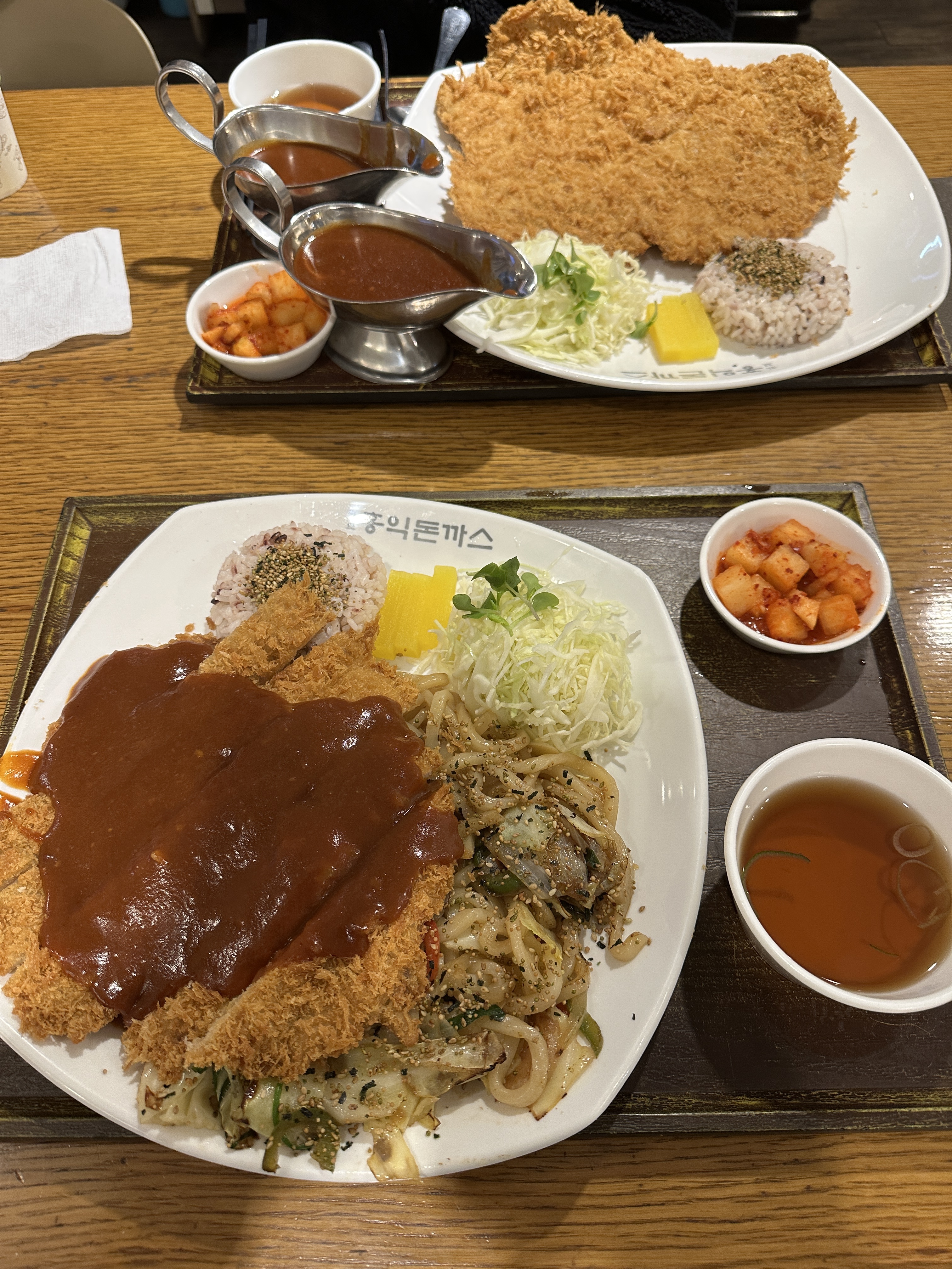 양도 많고 맛있어요! 근처에 돈까스 생각날때 오는곳입니다. - 부산 대연동 맛집 홍익돈까스 부산대연점