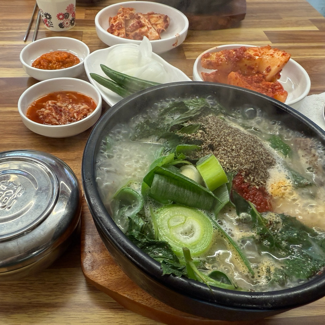사진 찍는걸 까먹었네요. - 망원동 맛집 순대일번지 망원본점