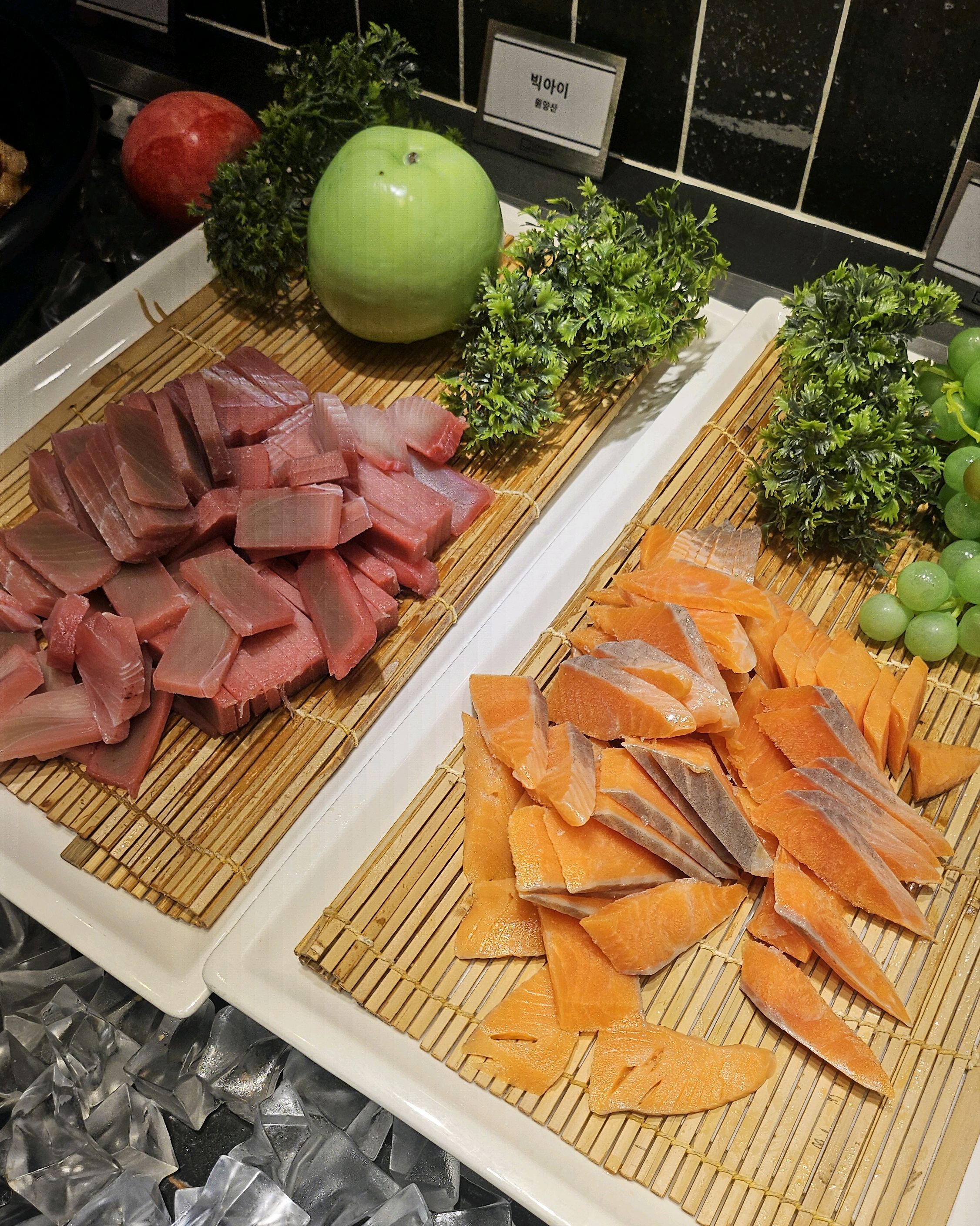 종류가 다양하고 많아서 가끔 맛난거 많이 먹고 싶 을때 방문하면 좋을거 같아요. - 오창 맛집 고메스퀘어 오창점