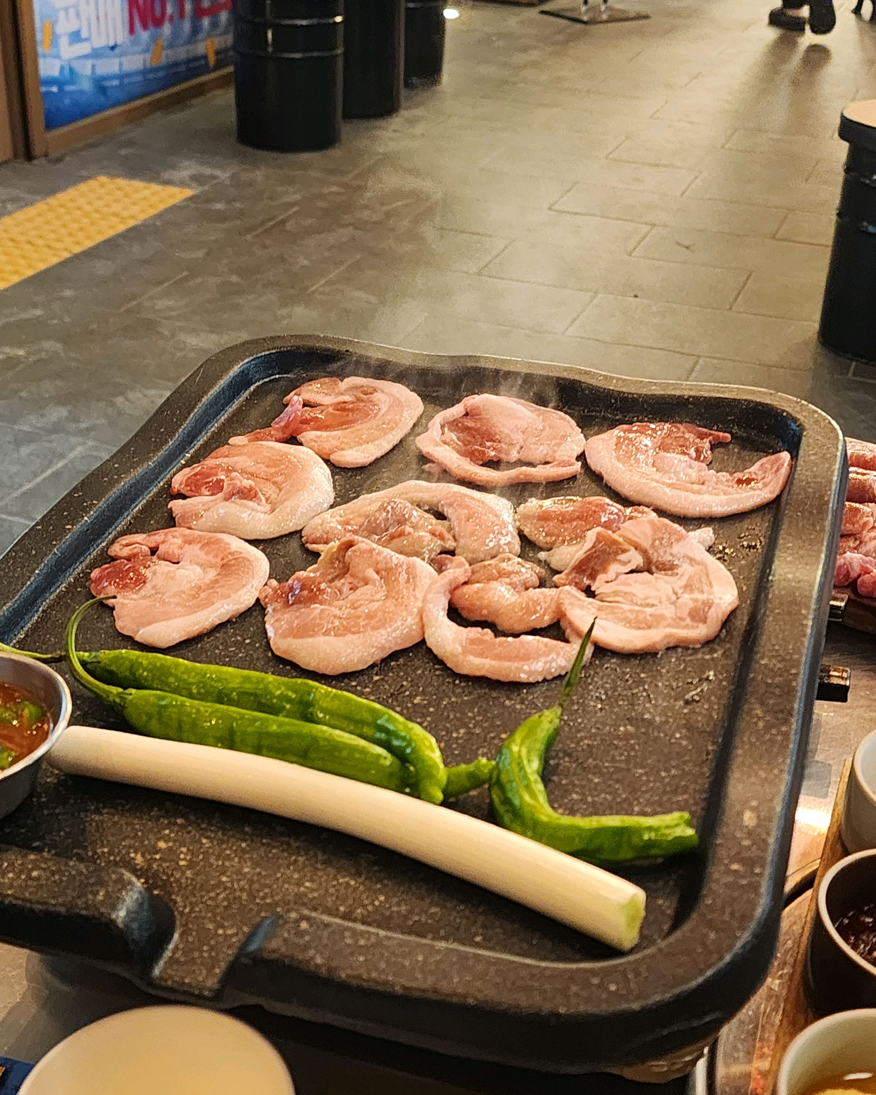 야장스타일로 있는 가게 - 불당동 맛집 복돼지집