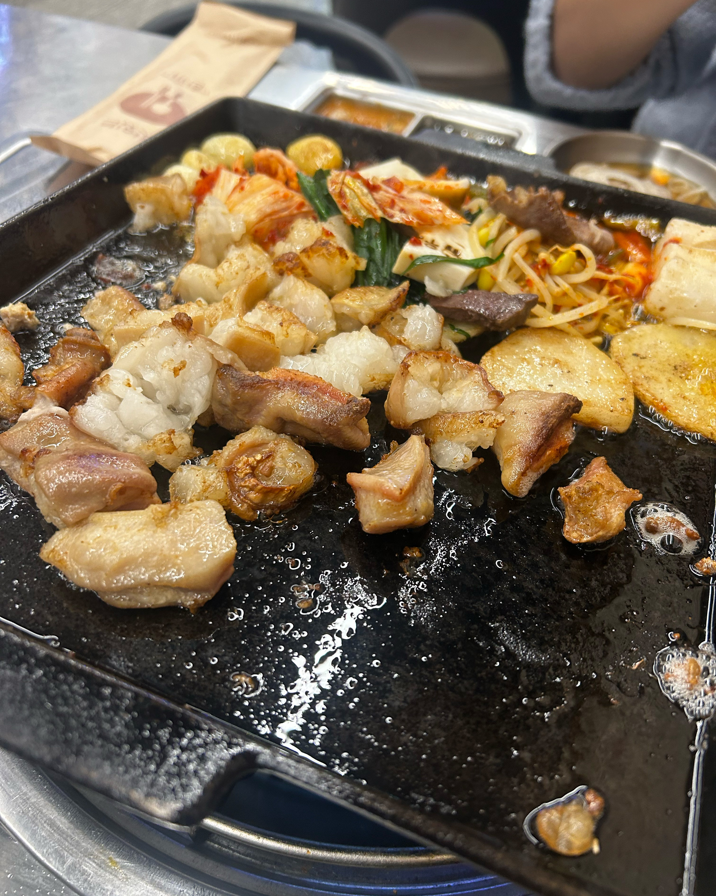 놀러 왔는데 양도 많고 너무 맛있어요!! 잘먹었숩니다 - 대전 맛집 우화곱창