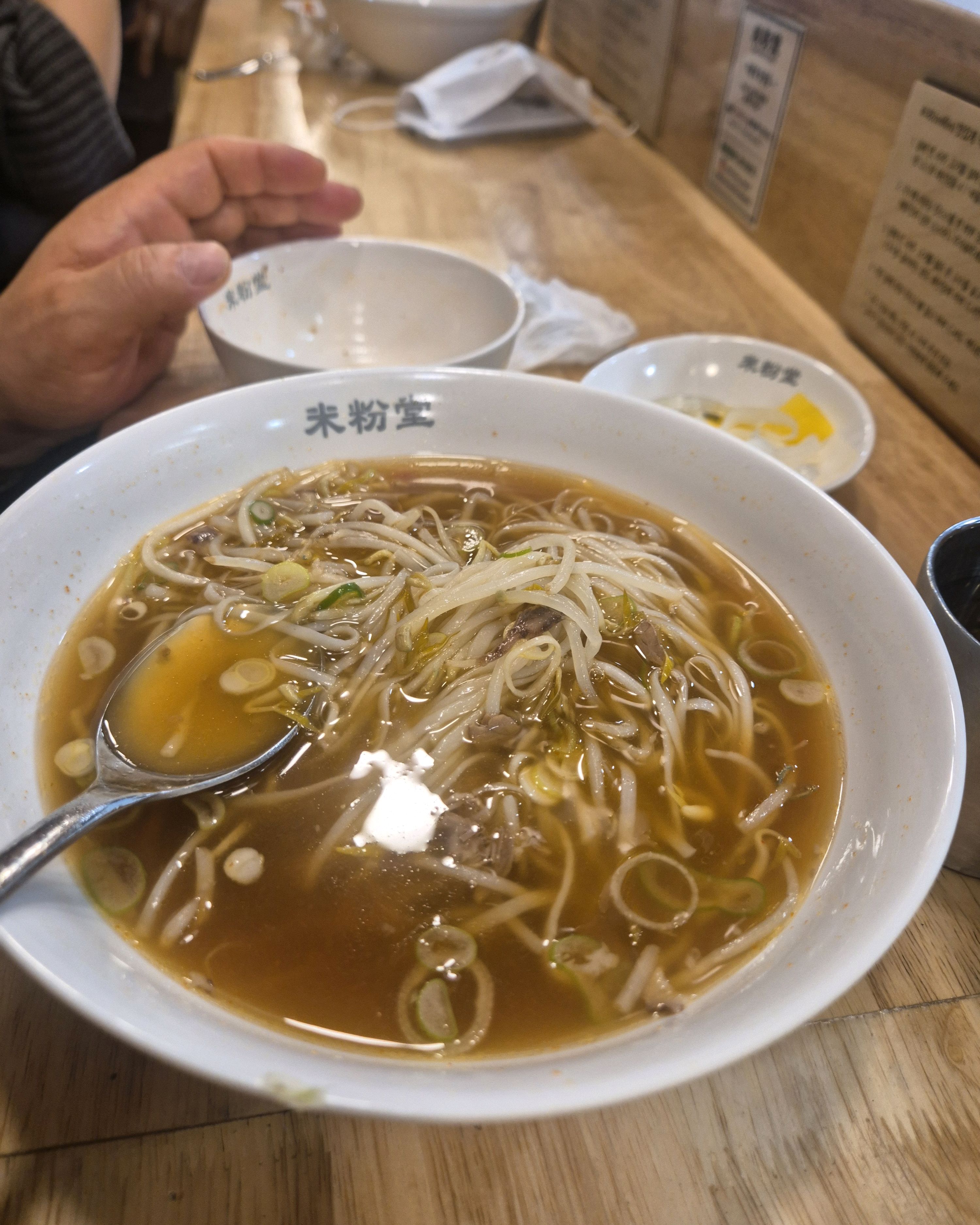 너무 맛있어요 밬에서 주문하고 기다리는 시스템이라 빨리 음식이 나오고 바테이블 형식이라