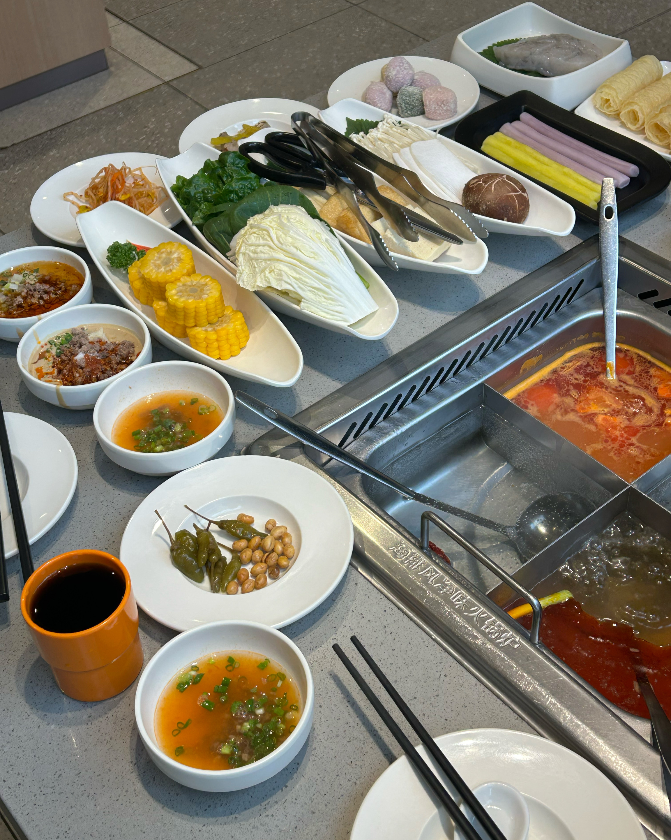 하이디라오는 항상 맛있어요! 네이버 예약하고 가니 대기 없이 편하게 이용했습니다~ 담당 서