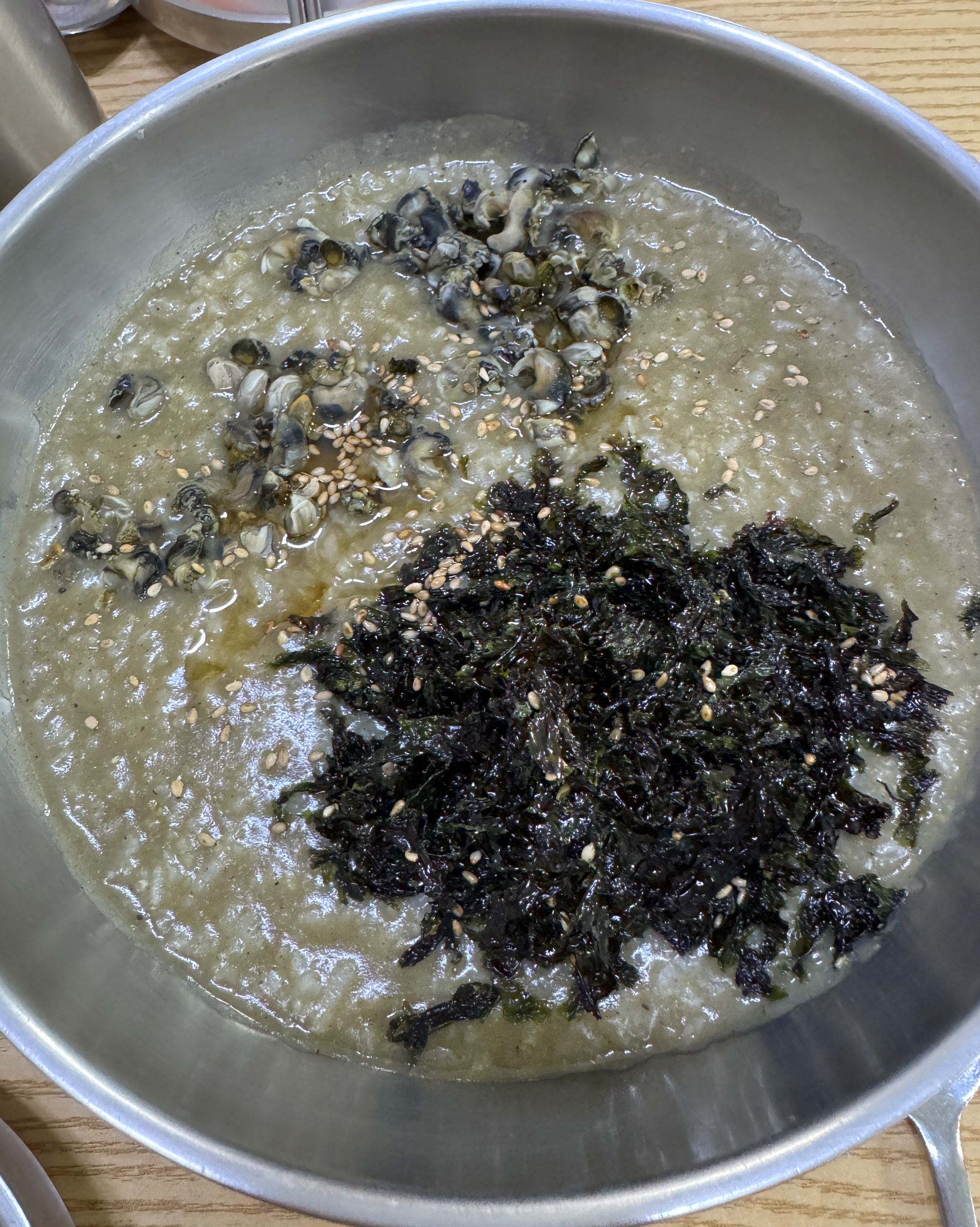 양도 푸짐하고 맛있어용 - 제주 맛집 협재칼국수