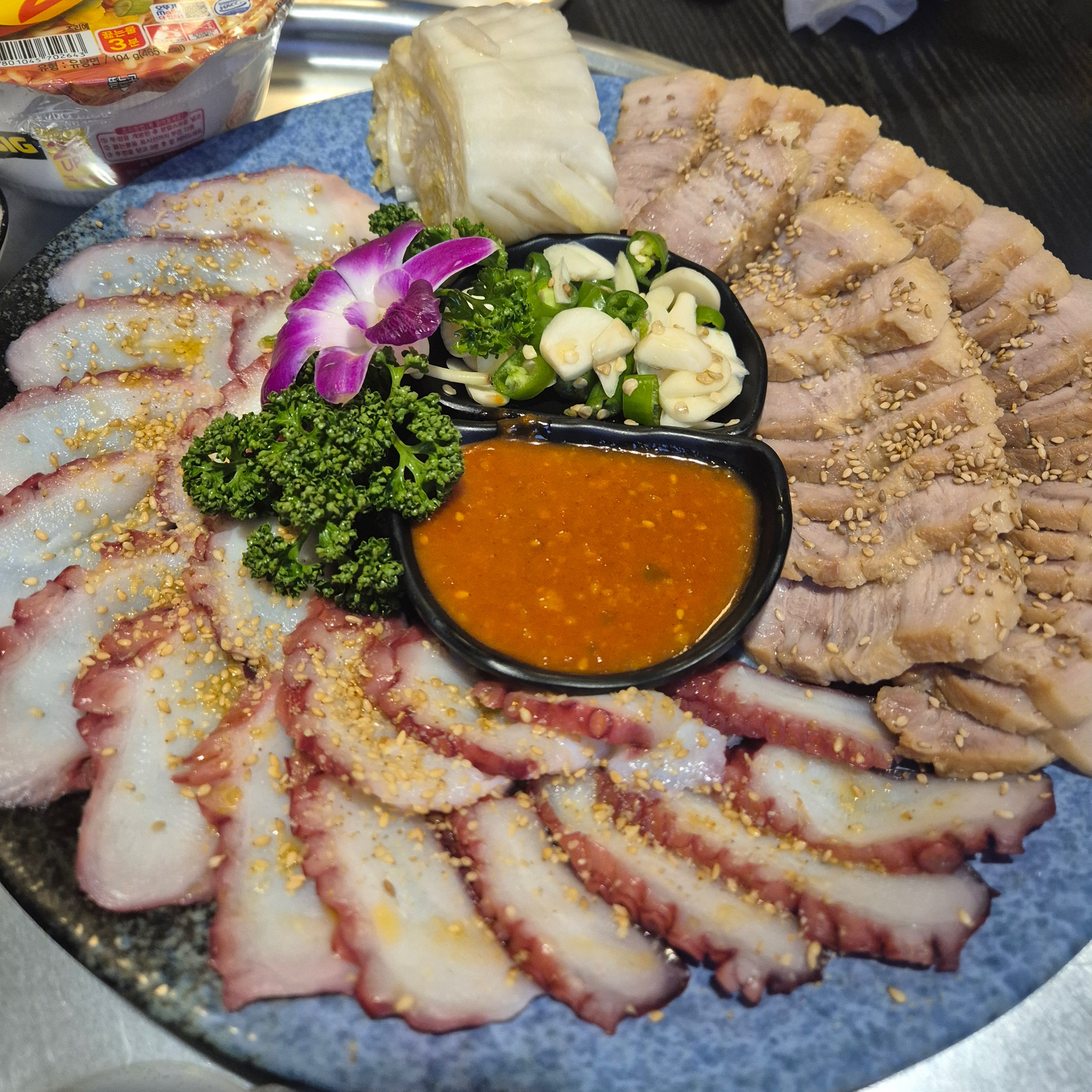 친구 추천으로 왔는데 맛있어서 감동이에요👍 - 천호동 맛집 월가 천호점