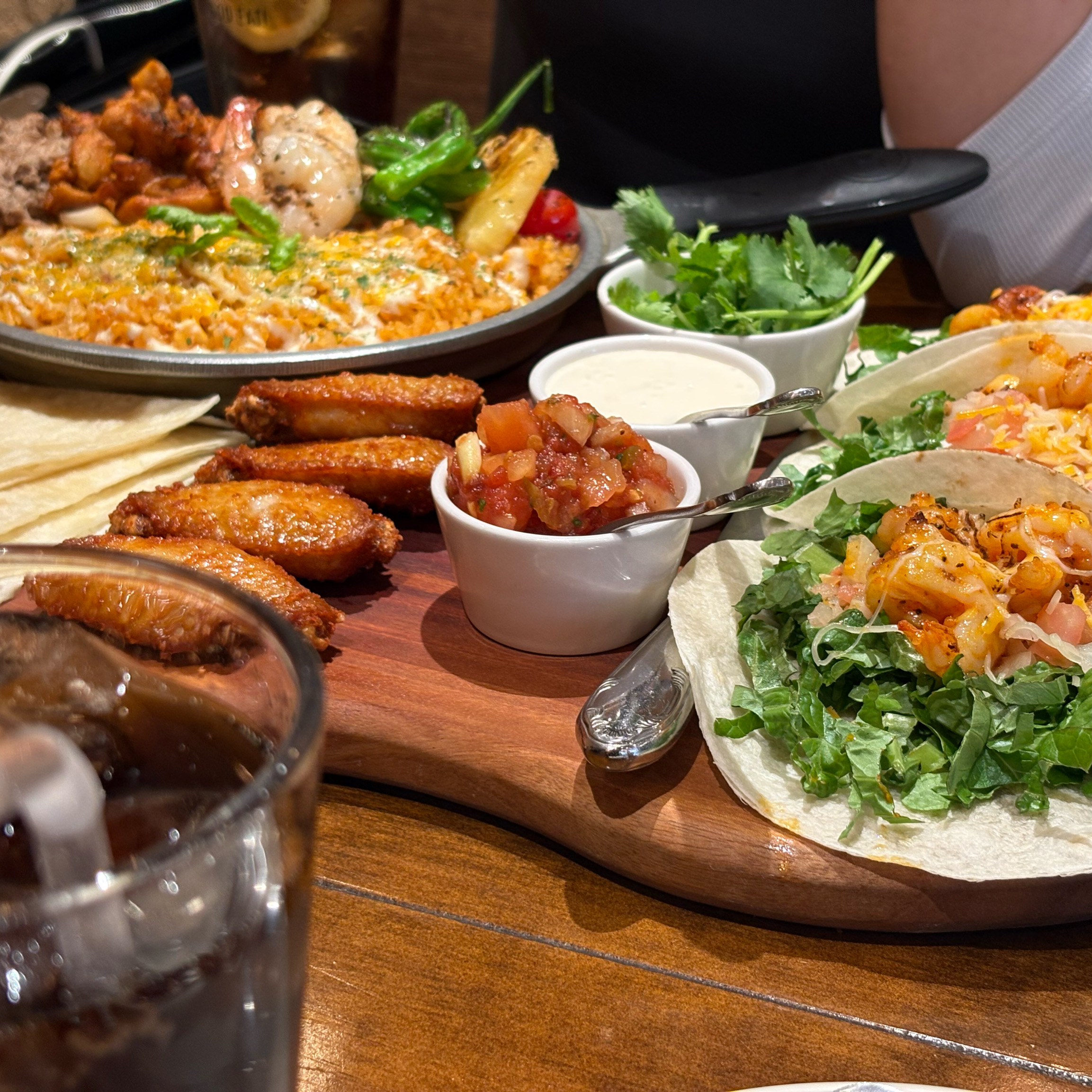 너무 맛있어요 특히 쉬림프 타코 최애입니다.. 직원분도 친절해서 좋아요 - 초월역 맛집 갓잇 광주 상상초월점