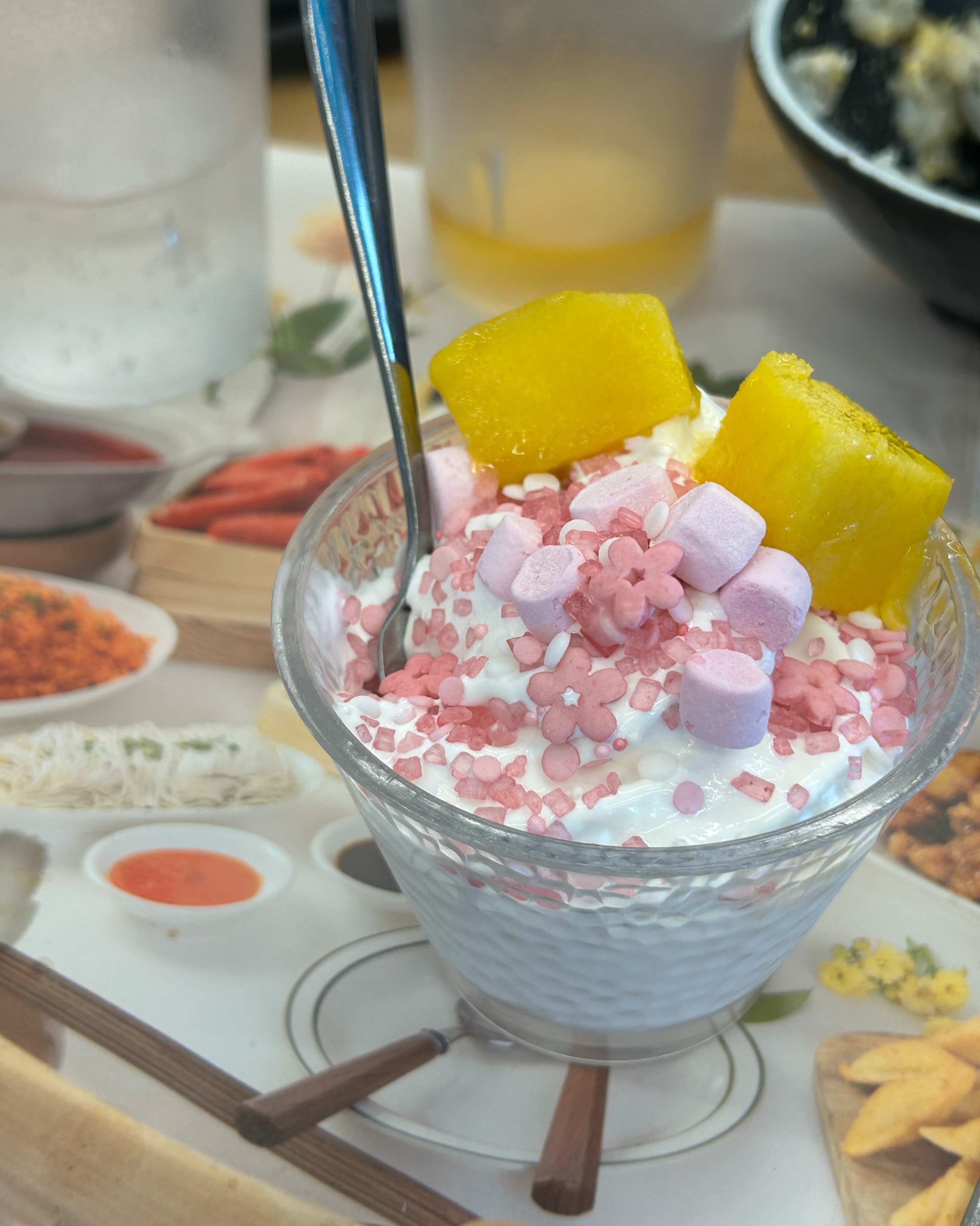 처음 와봤는데 샐러드바 구성이 알차고 음식도 다 신선하게 맛있었어요! 가족 식사 하기 좋은