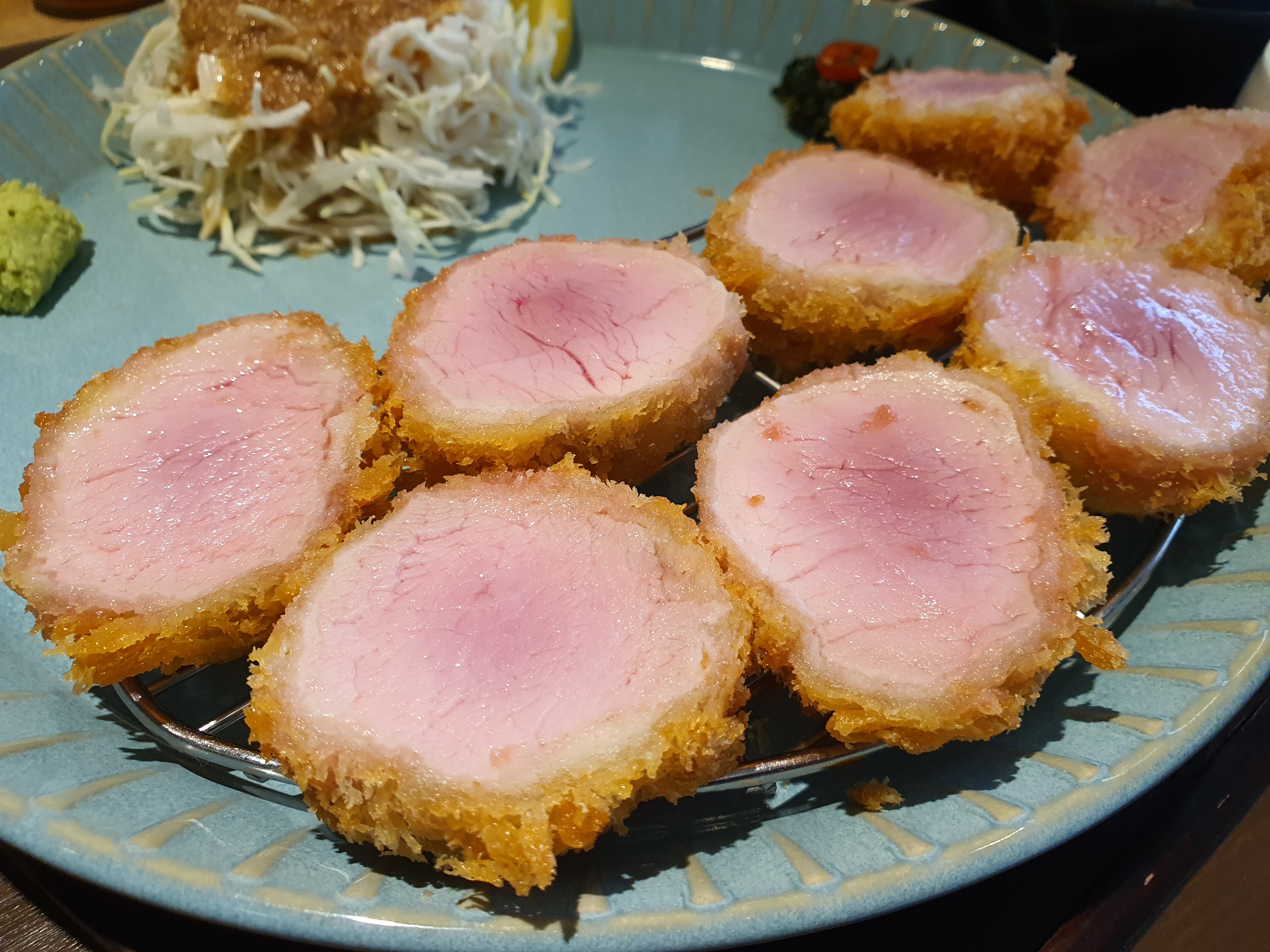 돈까스가 입에서 살살 녹네요 너무너무 맛있어요 - 인천 맛집 쿄우와