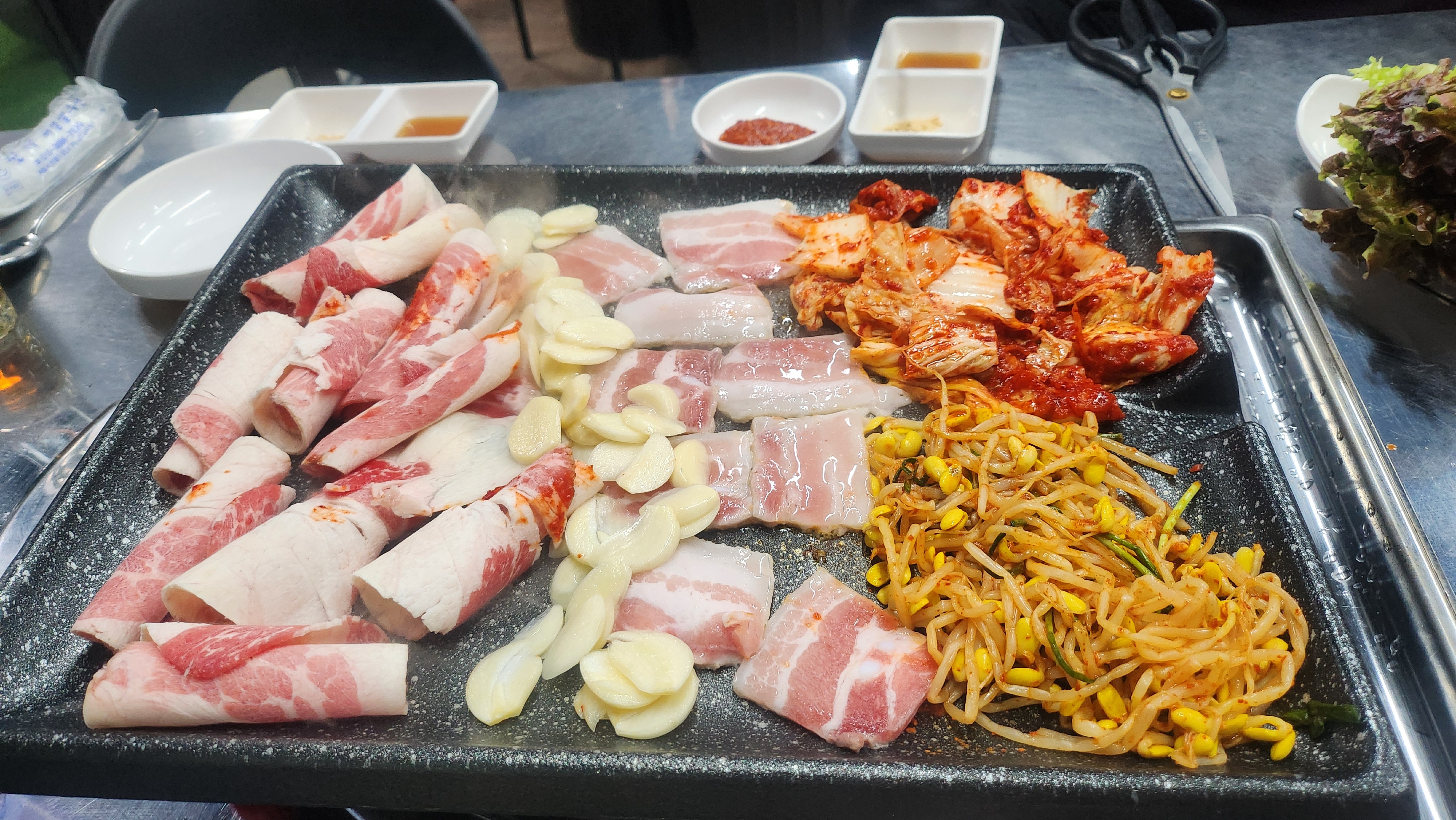 사장님도 친절하시고 음식도 다 맛있고, 갈때마다 후회없이 갔다오는 곳이에요. - 천호동 맛집 삼락 천호점