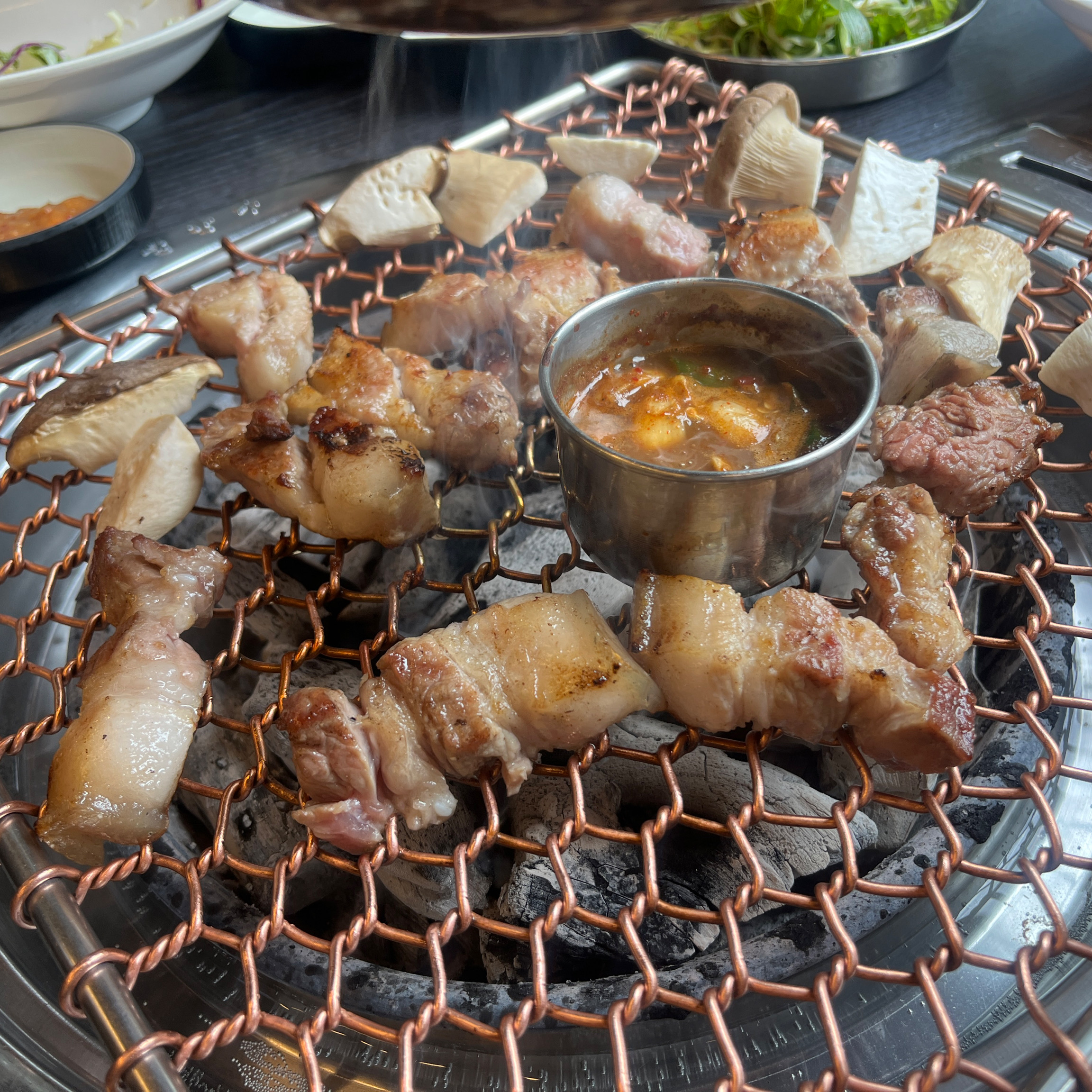 너무맛있게먹구가용~~제주도에 다시온다면 또 오고싶어요❤️ - 제주 맛집 포도원흑돼지
