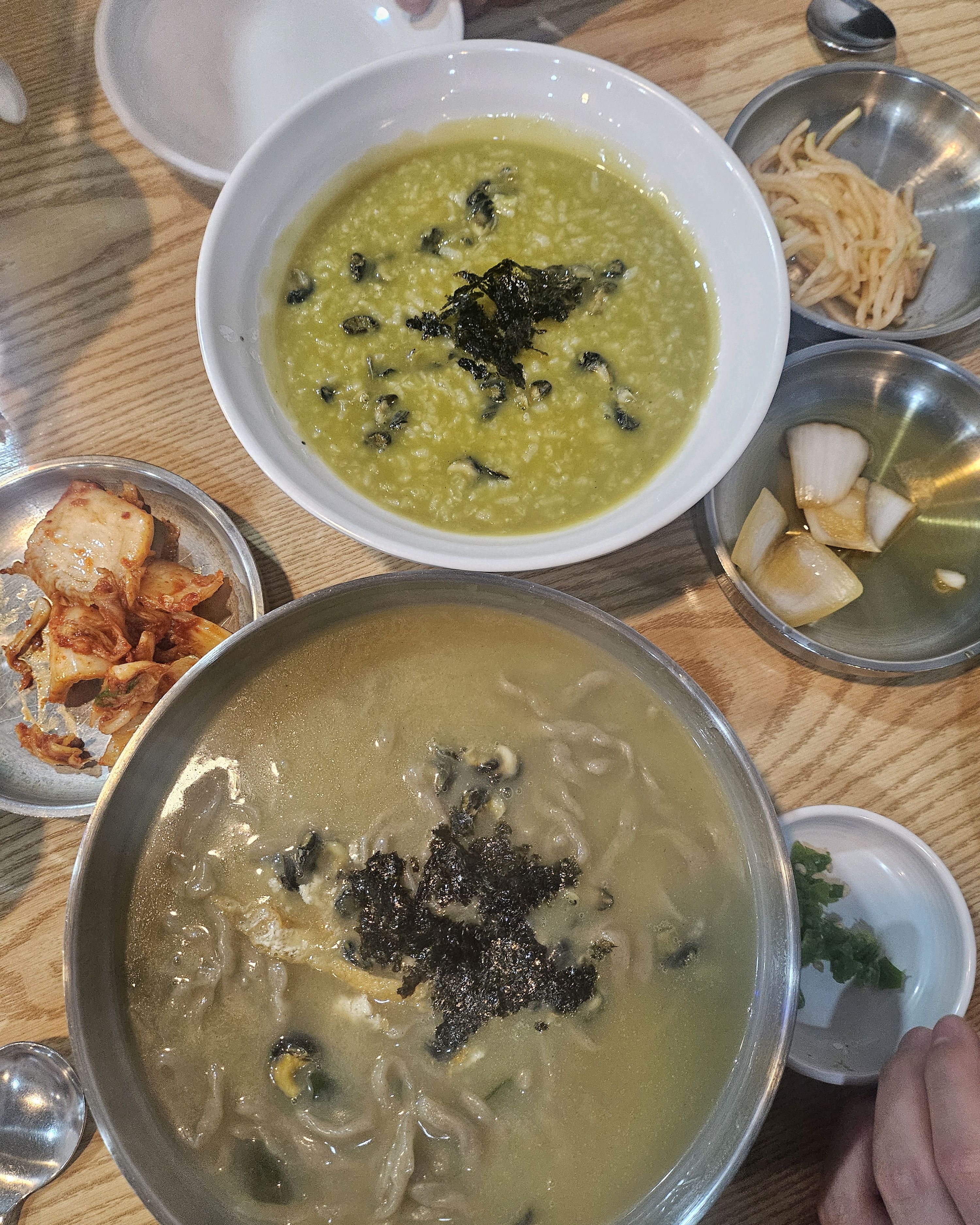 맛있어요. - 제주 맛집 중문수두리보말칼국수