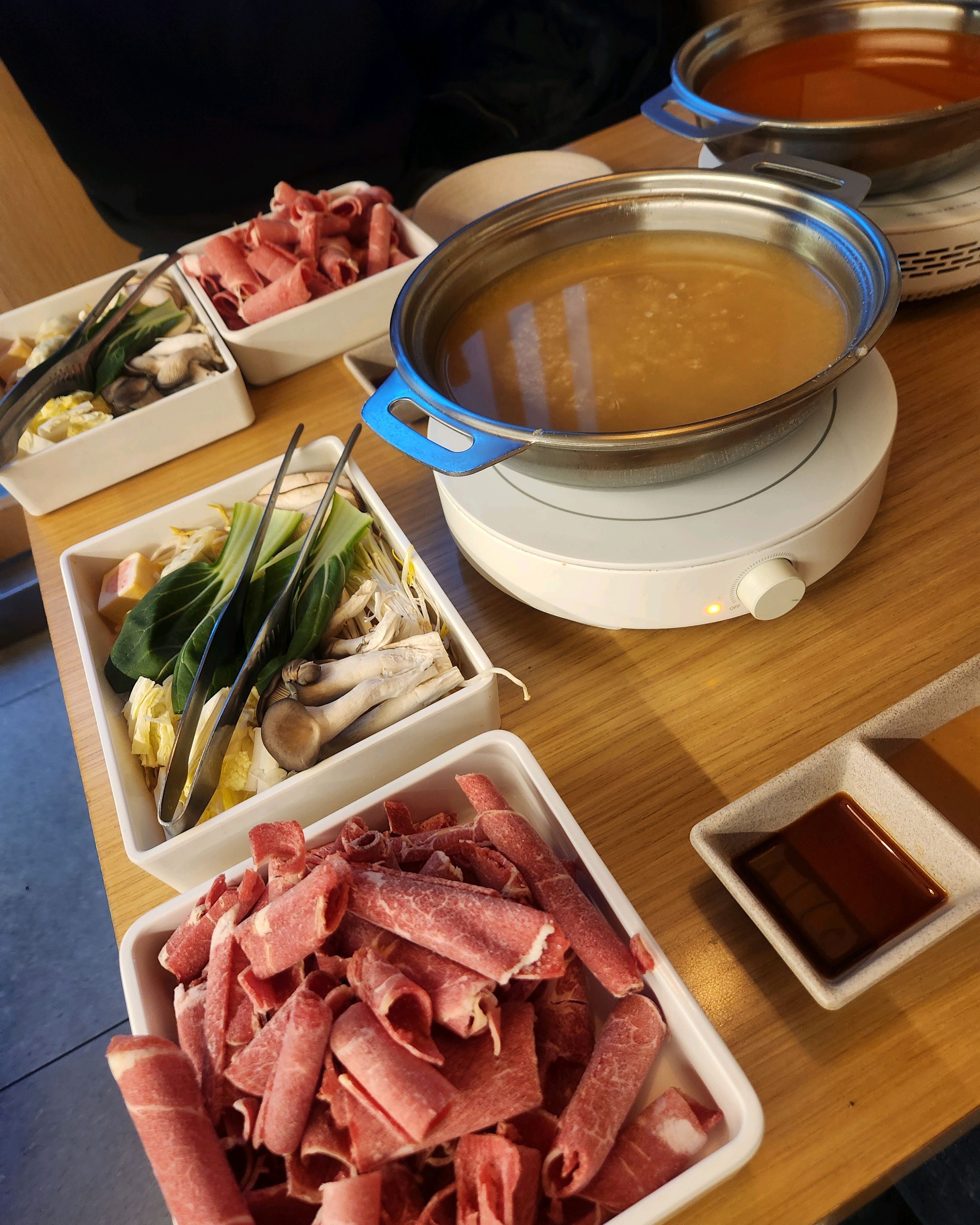 음식도 맛있고 가성비가 좋아서 남자 둘이서 아주 배부르게 먹었습니다~ 사장님도 너무 친절하