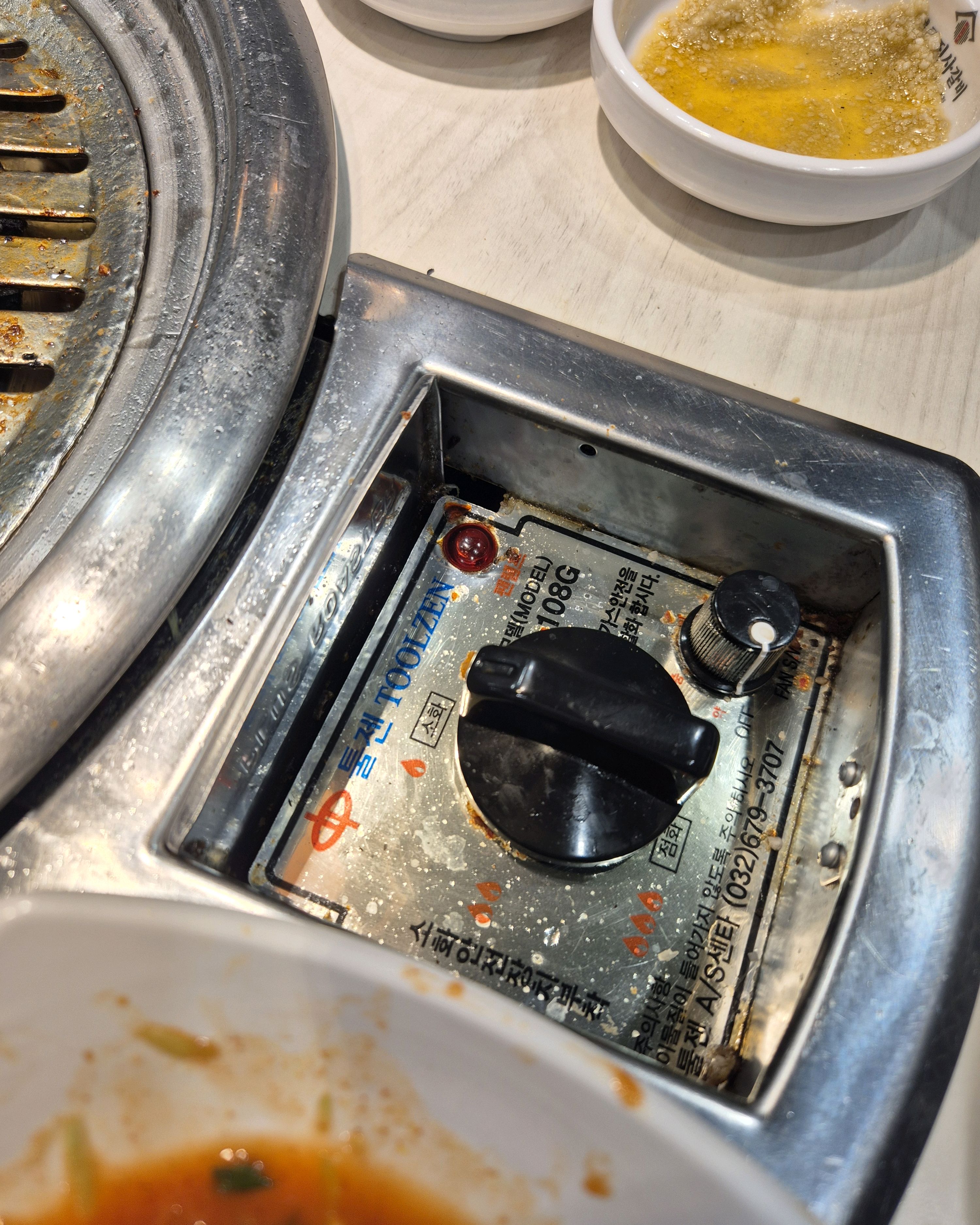 제가 명륜진사를 한두곳 가본게 아닌데 진짜 최악중 최악 입니다...위생부터 서비스까지..양