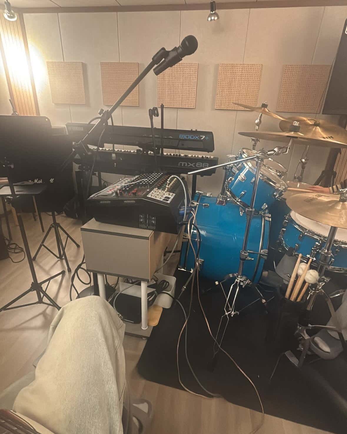 3번째 스튜디오 사진