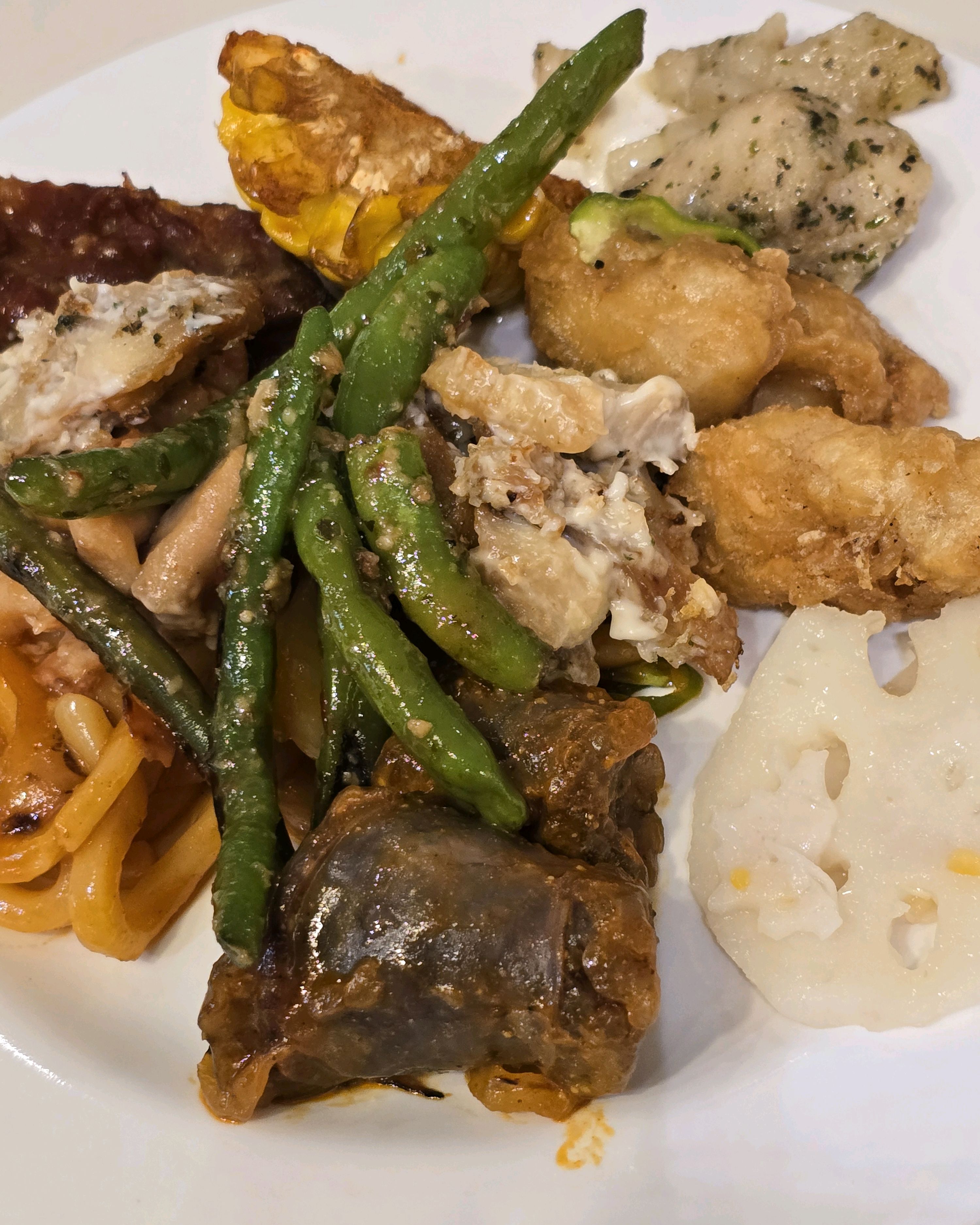 제가 생각하기에 다른 애슐리보다 음식이 항상 따뜻하고 퀄리티가 좋아요! 맛있게 먹었습니다~