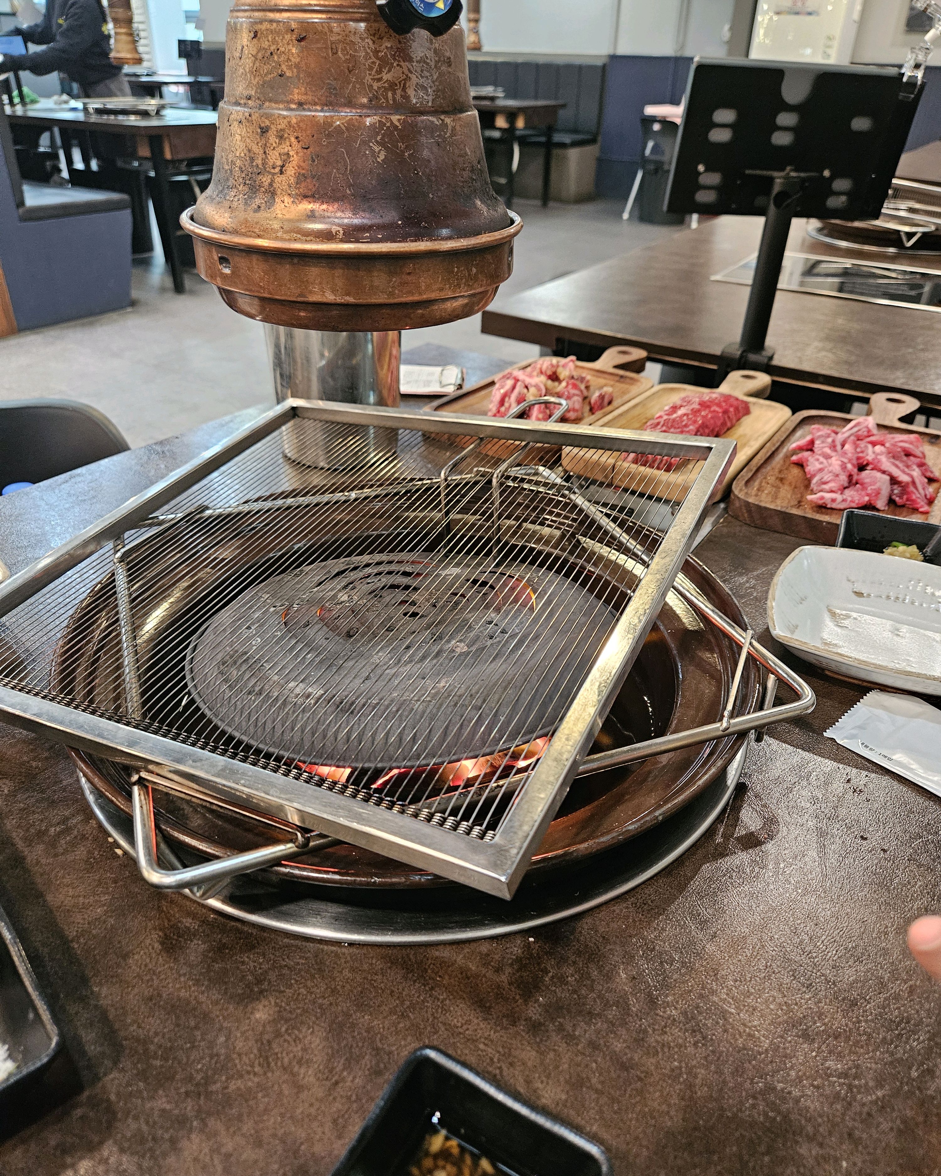 친절한 직원분들 때문에 기분좋았는데 주인공인 고기가 진짜 맛있어서 재방문의사가 100%가