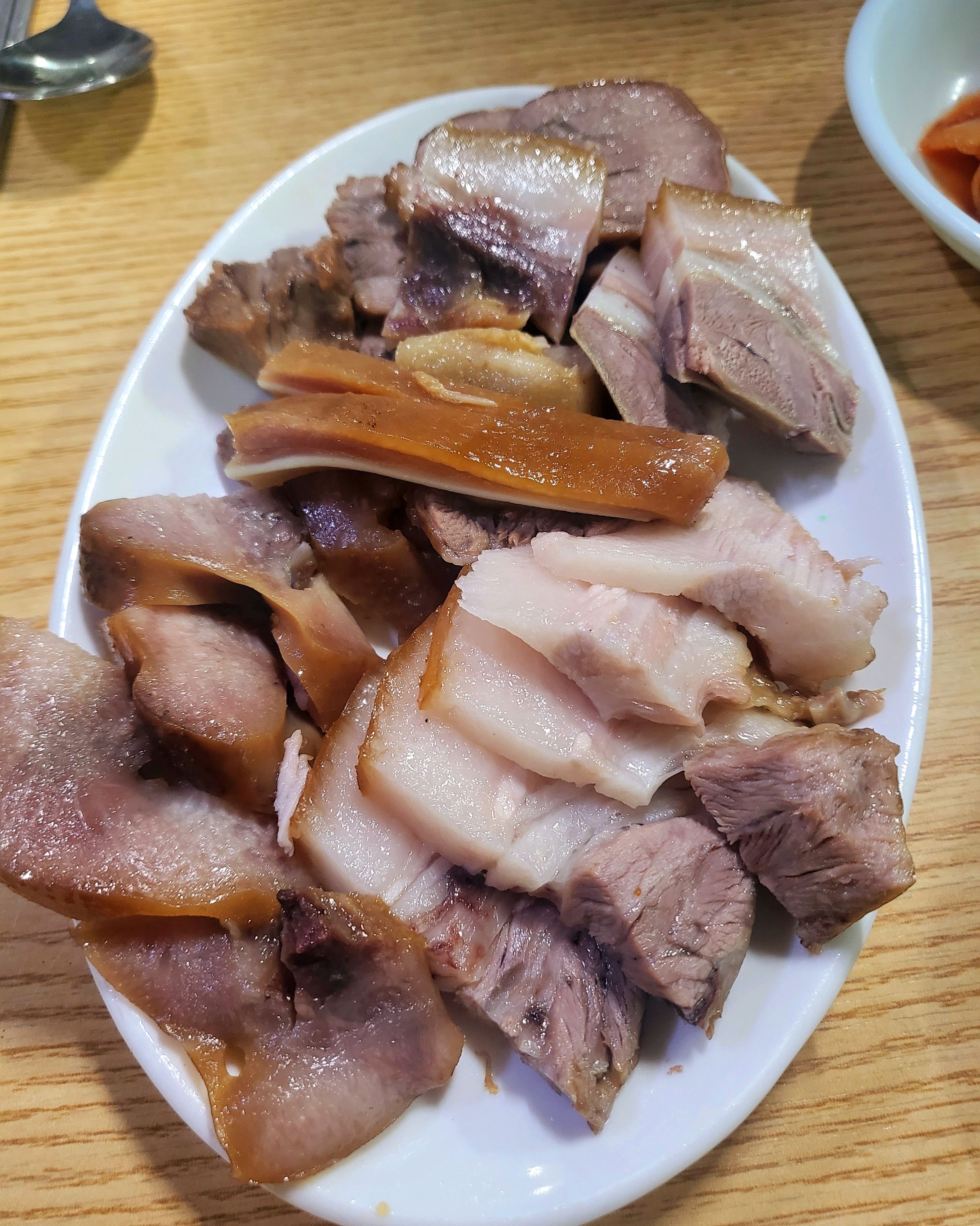 가게분들 모두 친절하시고.비오는날 가면 너무좋아요 - 천호동 맛집 쌍둥이네포장마차