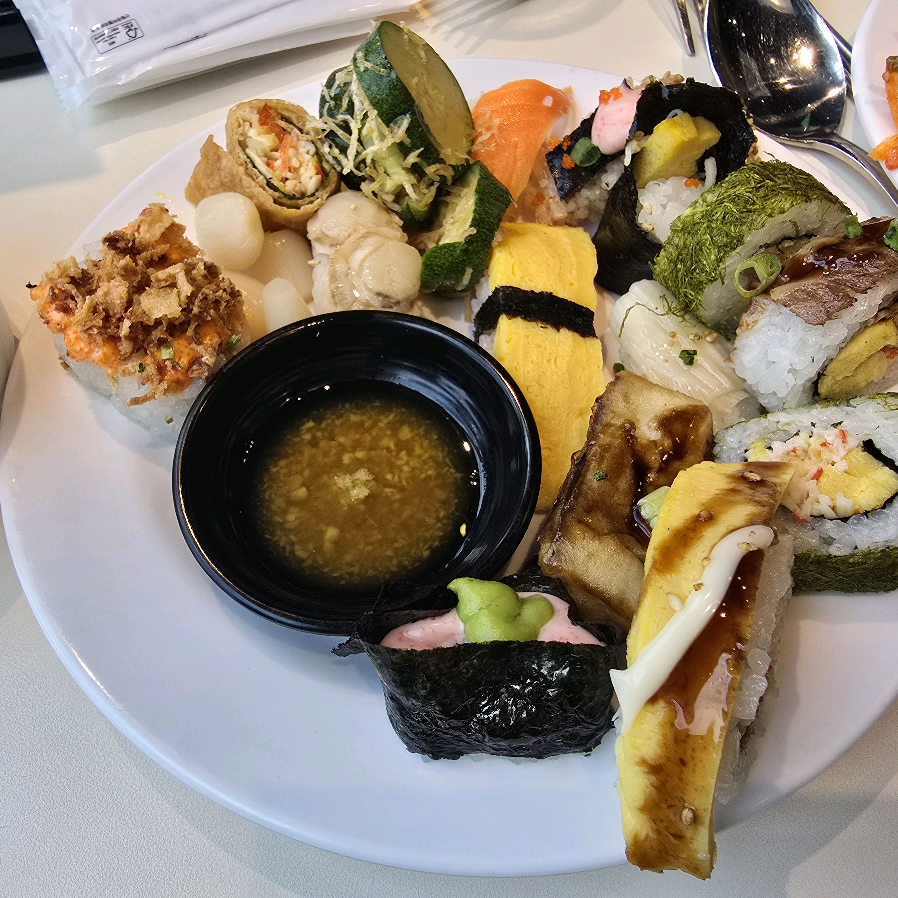 예약하고 가니 창가로 앉을 수 있었어요~ - 수완지구 맛집 애슐리퀸즈 롯데아울렛 광주수완점