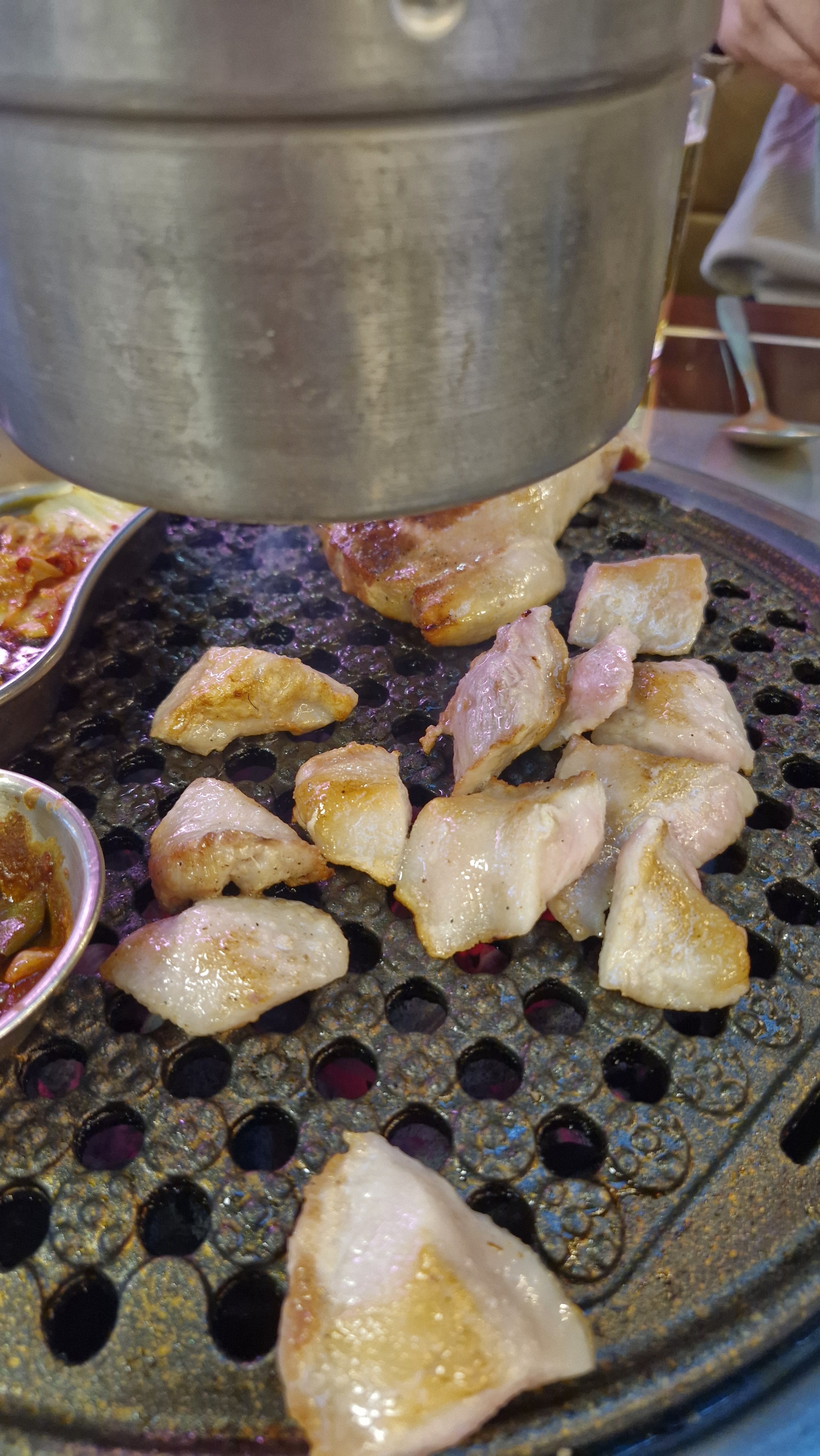 고기가 너무 맛있어요 - 안양 맛집 블랙시크릿가든