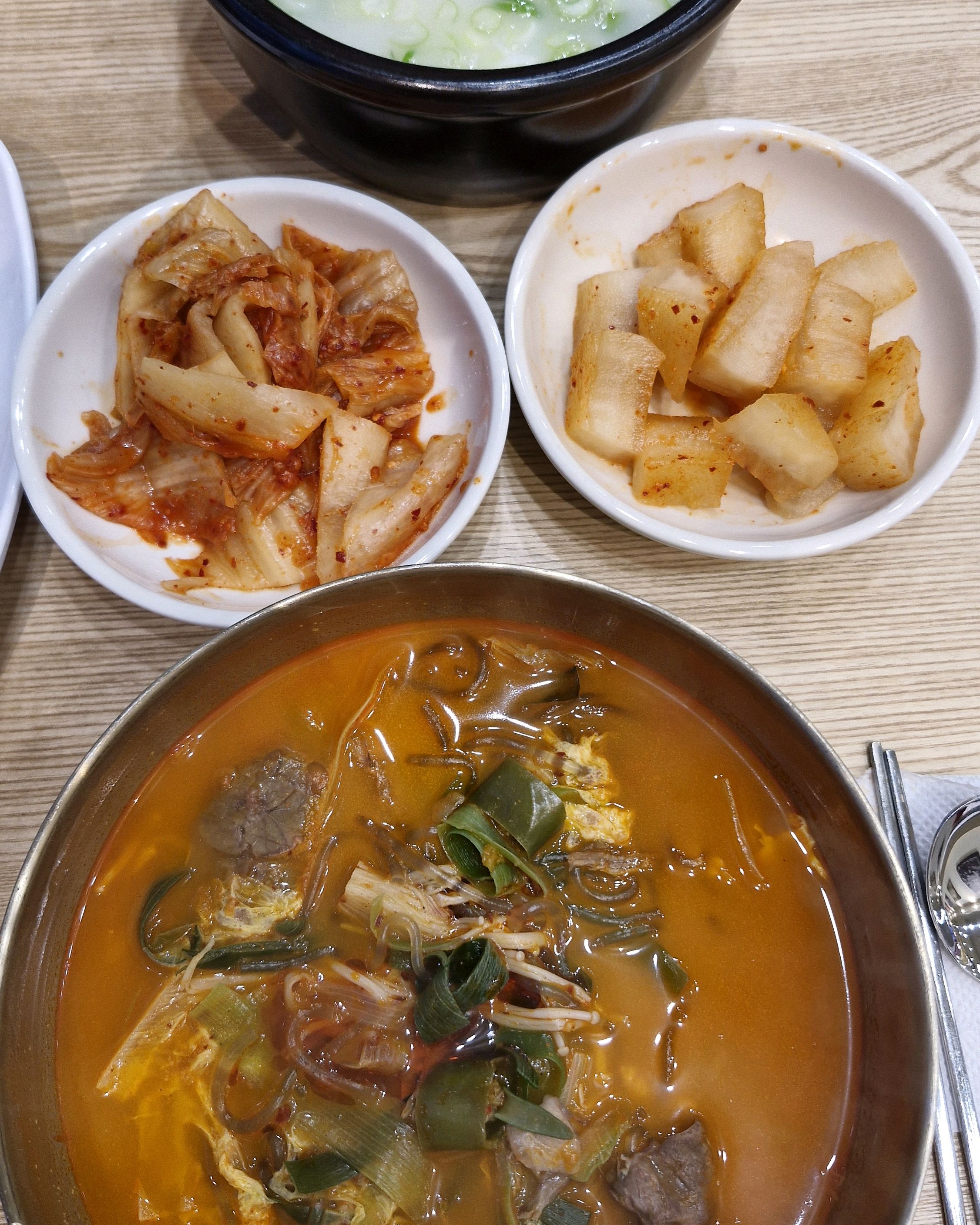 날씨가 봄인지 겨울인지ㅠ추워도 너무 추운날 신랑이랑 저녁메뉴로 설렁탕 선택 - 아바이마을 맛집 한촌설렁탕 속초조양점