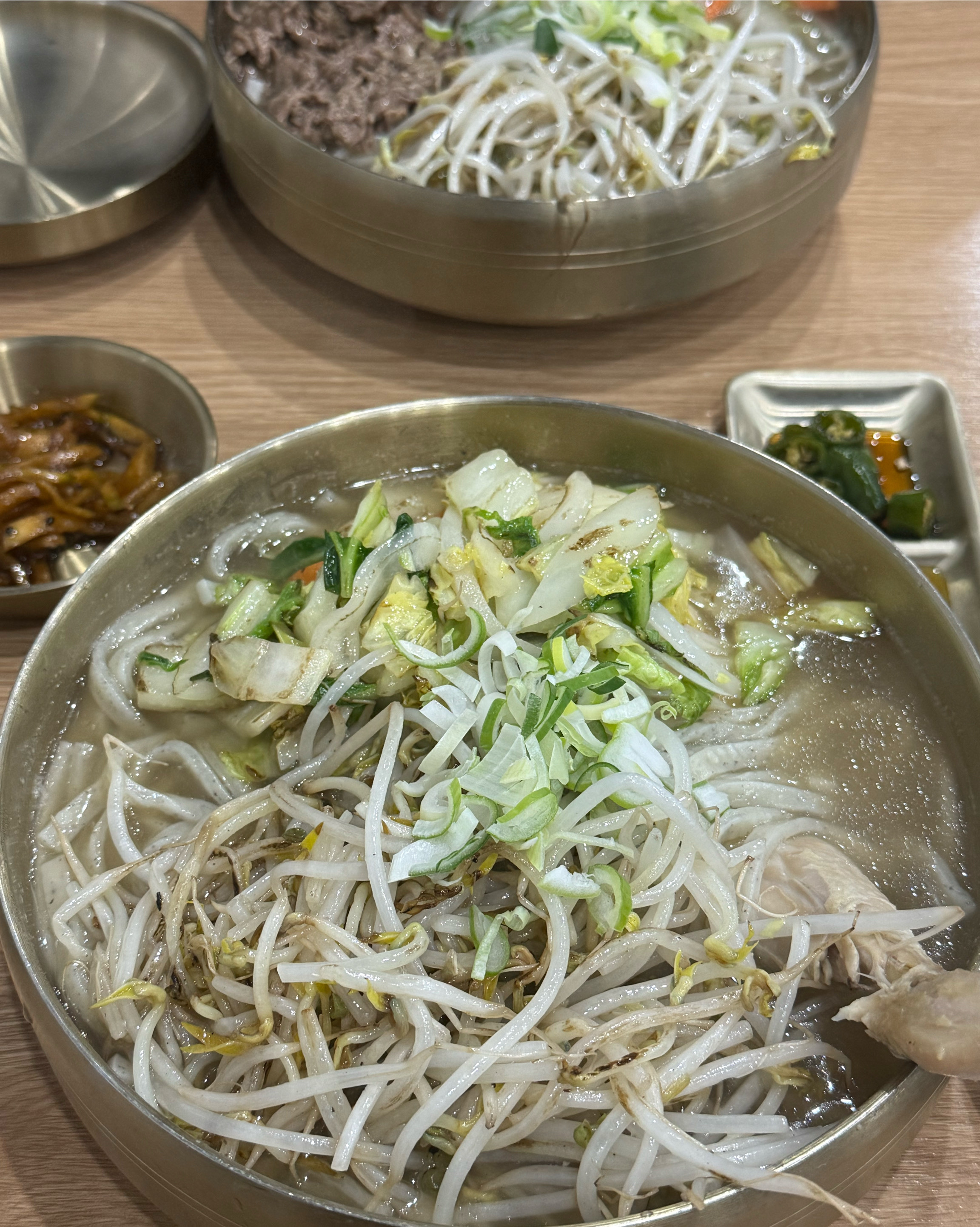 새로 생겨서 깔끔하고 매장도 넓어서 좋네요 - 권선동 맛집 청춘면가 수원시청역점