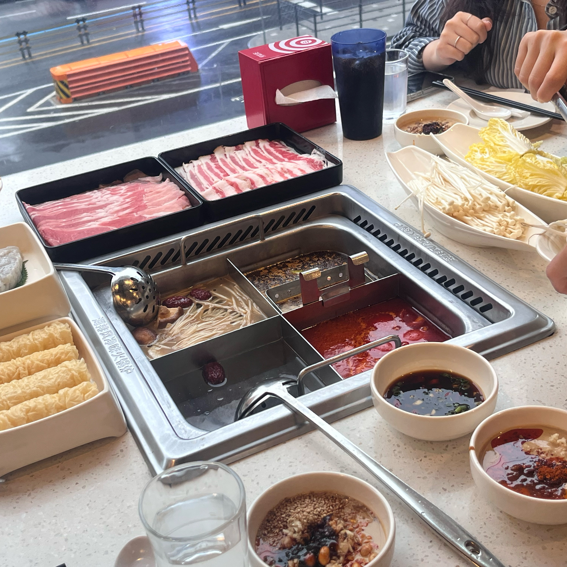토요일 점심 대기 88분 - 서초역 맛집 하이디라오 서초지점