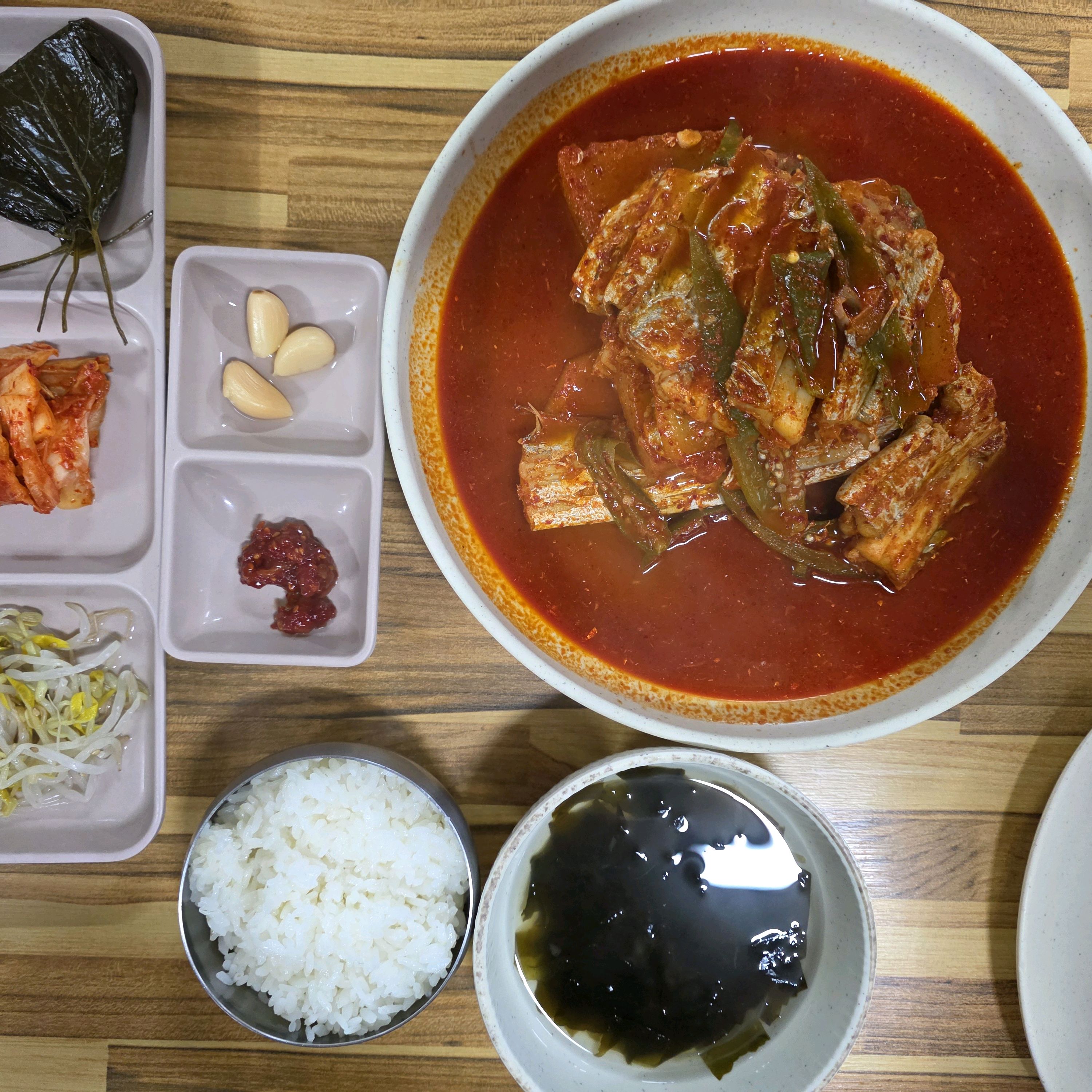 오픈런하기 힘들지만 이 가격에 이 양이면 정말 저렴합니다. - 제주 맛집 맛나식당