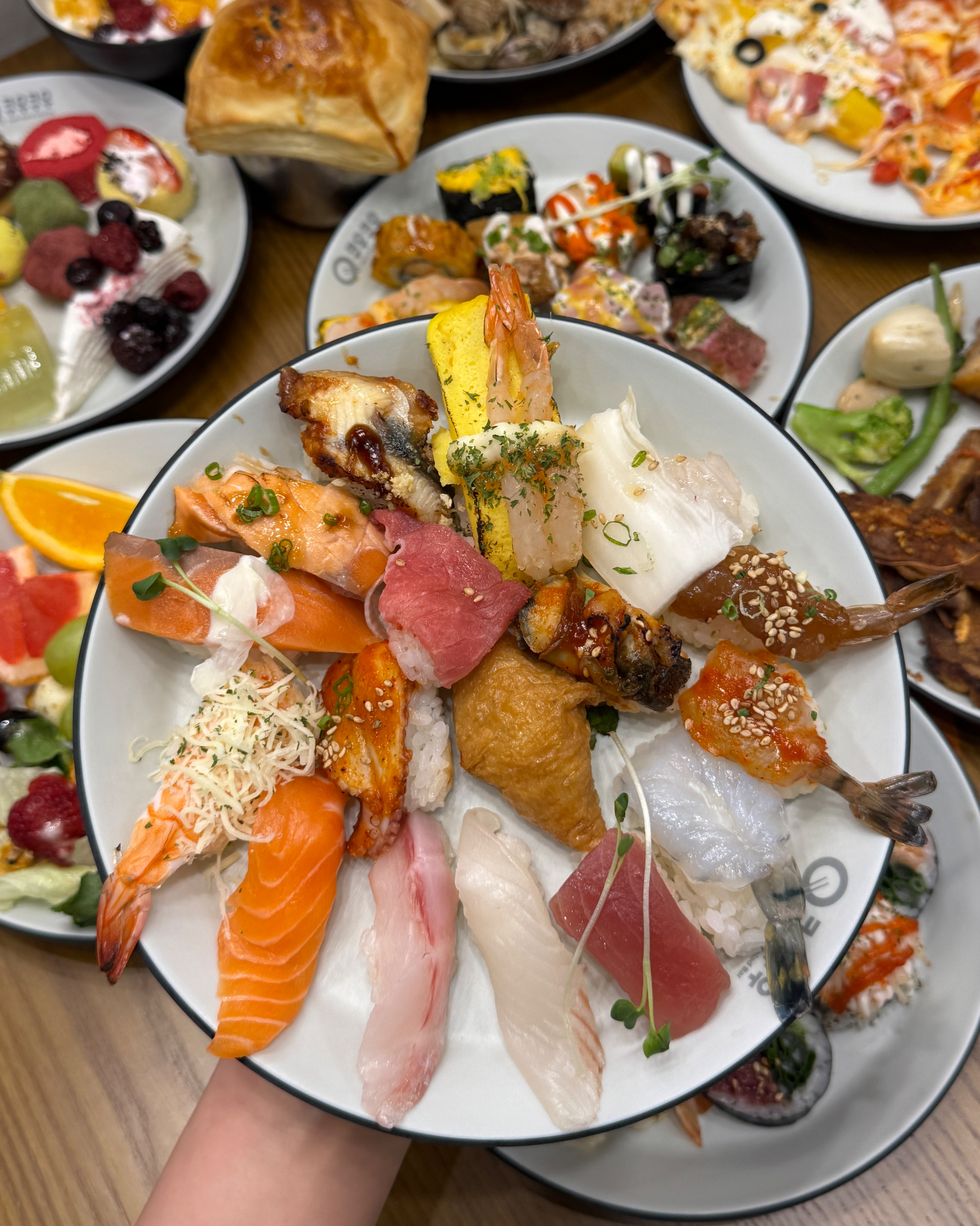 쿠우쿠우 퀄리티가 엄~청 좋아졌네요 - 전주 효자동 맛집 쿠우쿠우 전주효자점