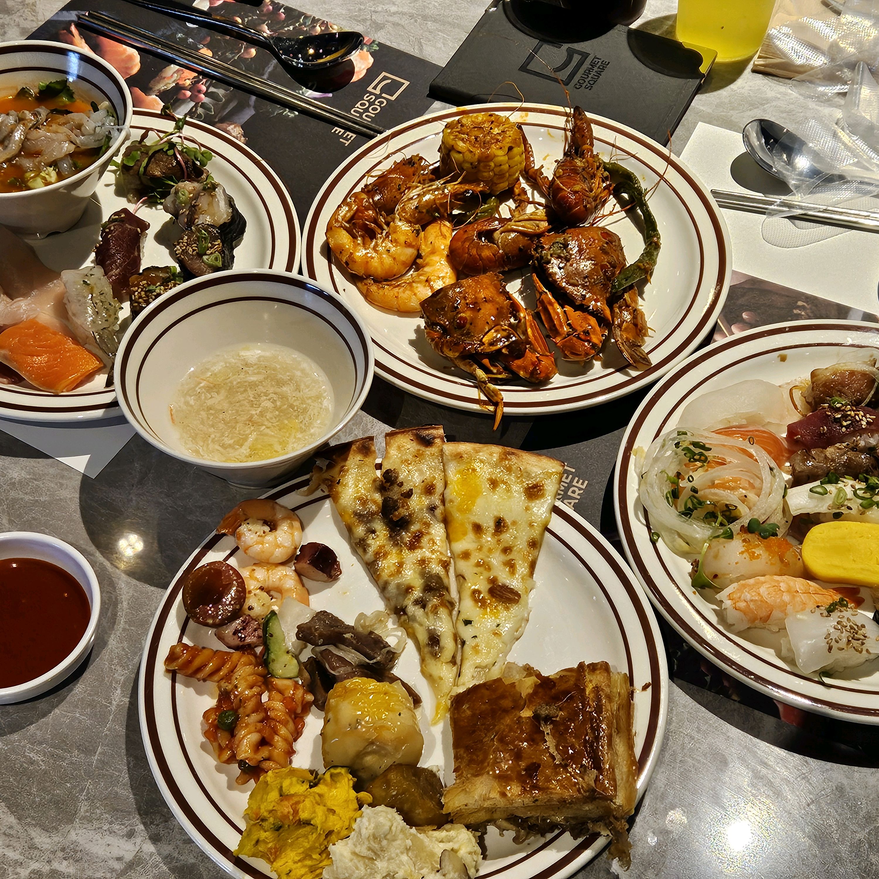 음식 종류가 어마어마하게 많은데 하나하나 퀄리티가 너무 좋았어요! - 야당역 맛집 고메스퀘어 파주직영점